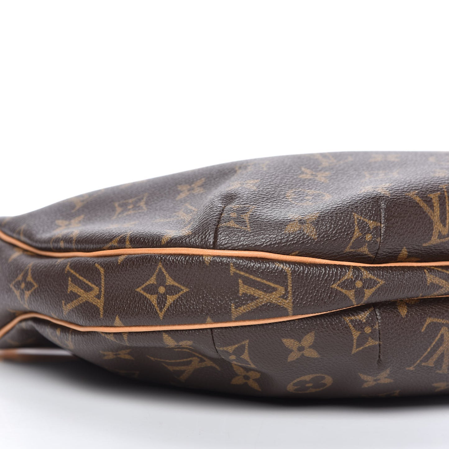 Monogram Croissant MM