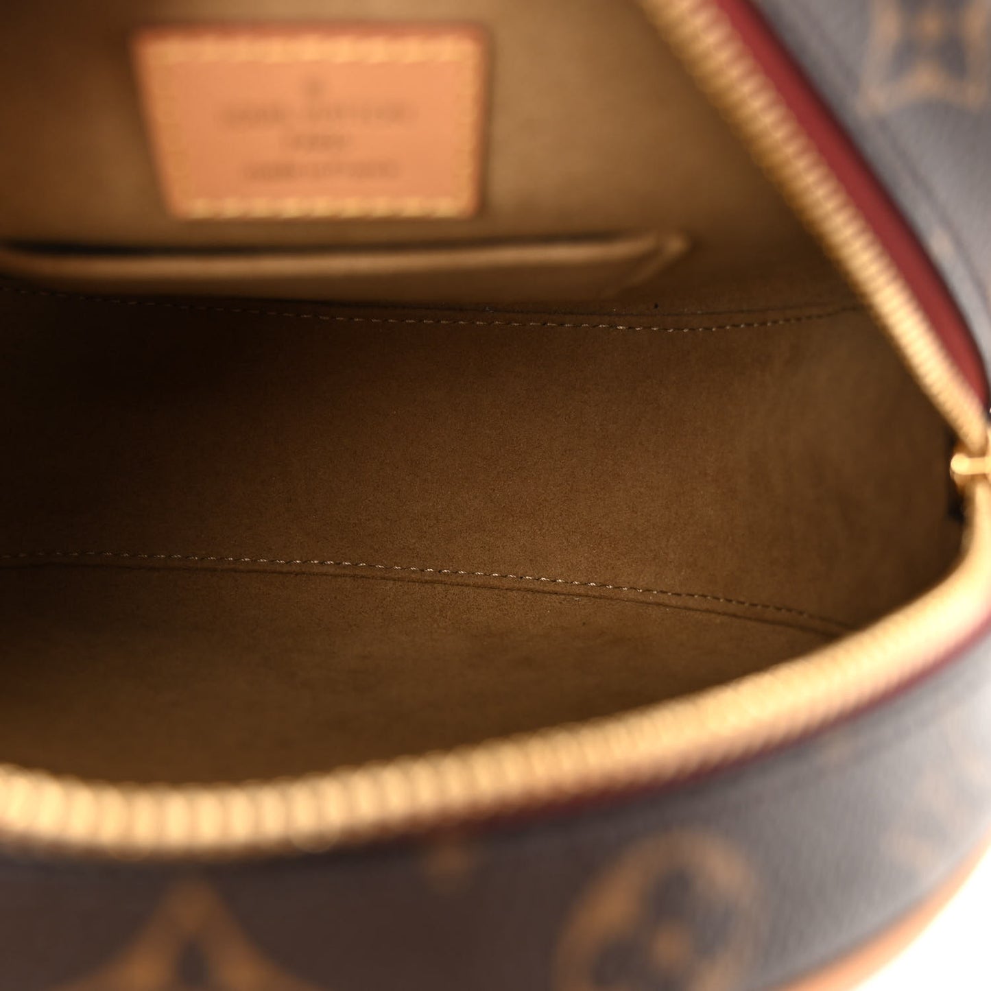 Monogram Boite Chapeau Souple MM