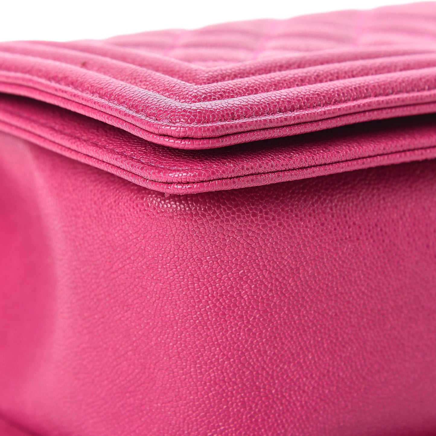 Caviar Quilted Medium Boy Flap Fuchsia