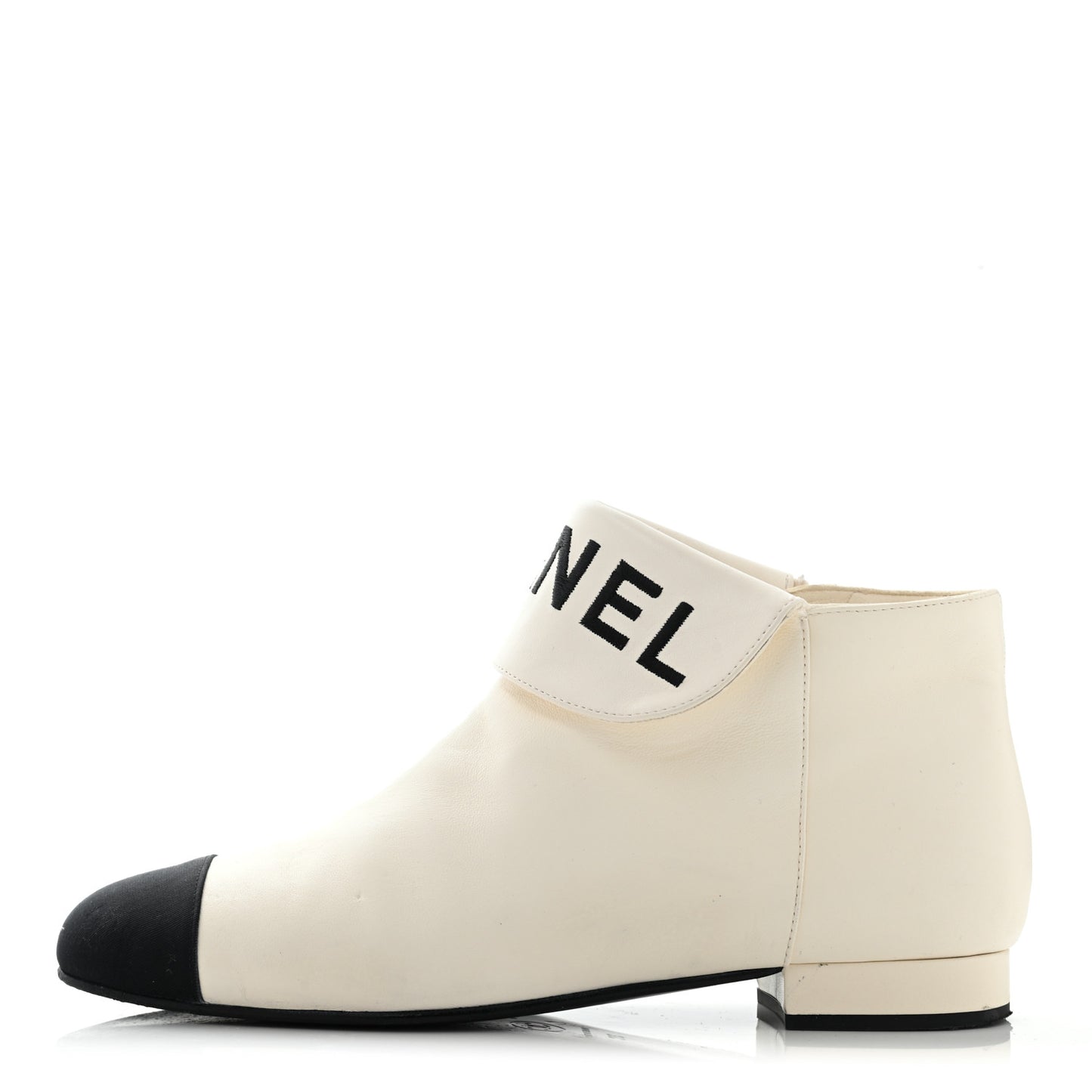 Lambskin Grosgrain Fold Over Logo Cap Toe Boots 38 Ivory Black