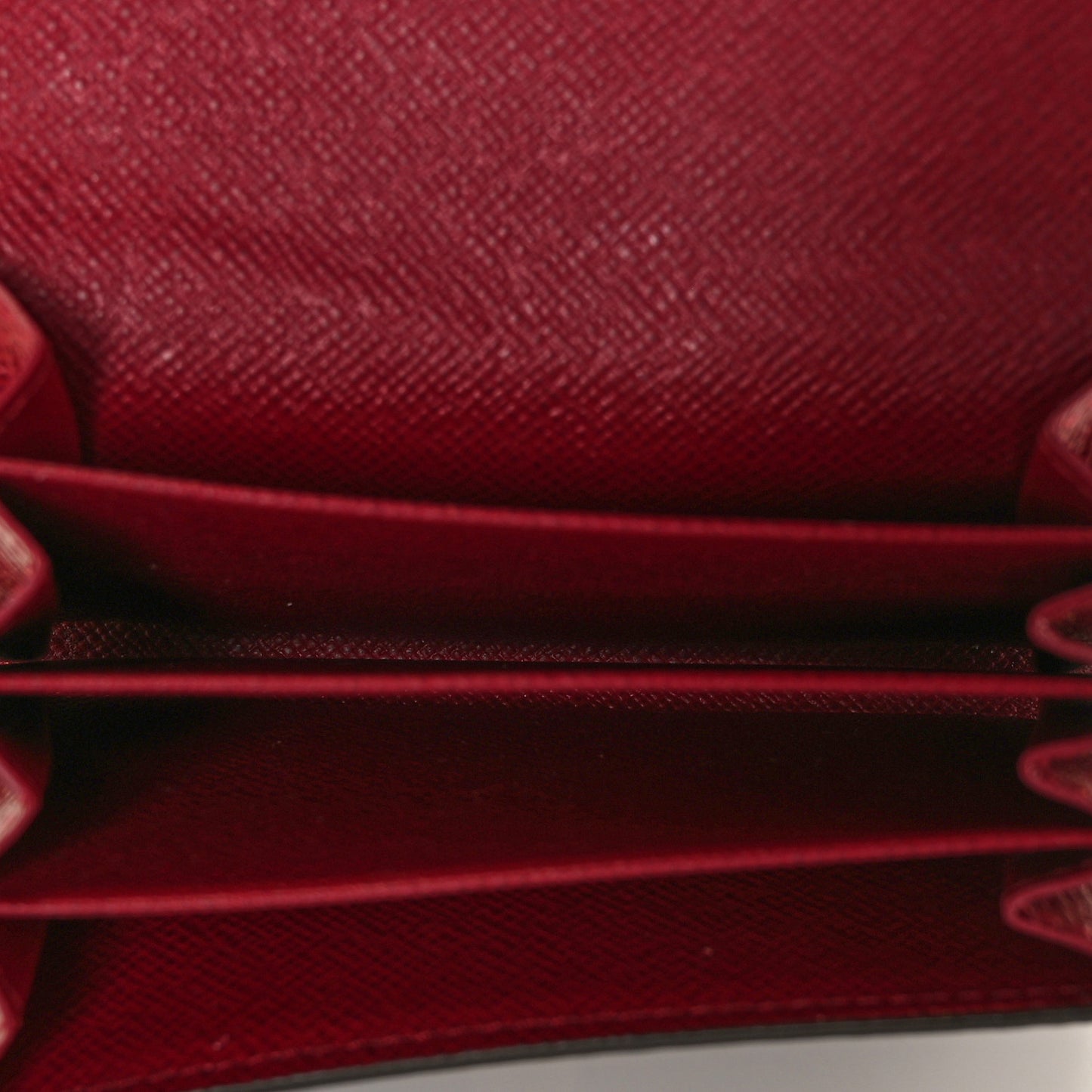 Monogram Sarah Multicartes Fuchsia