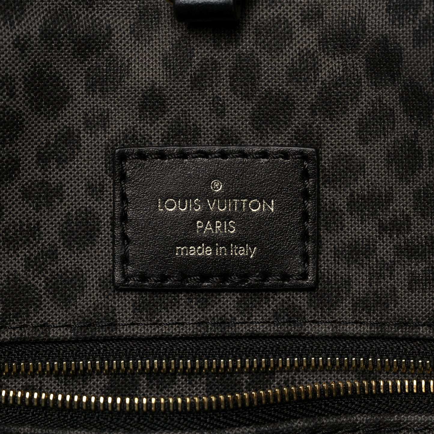 Monogram Giant Wild At Heart Onthego GM Black