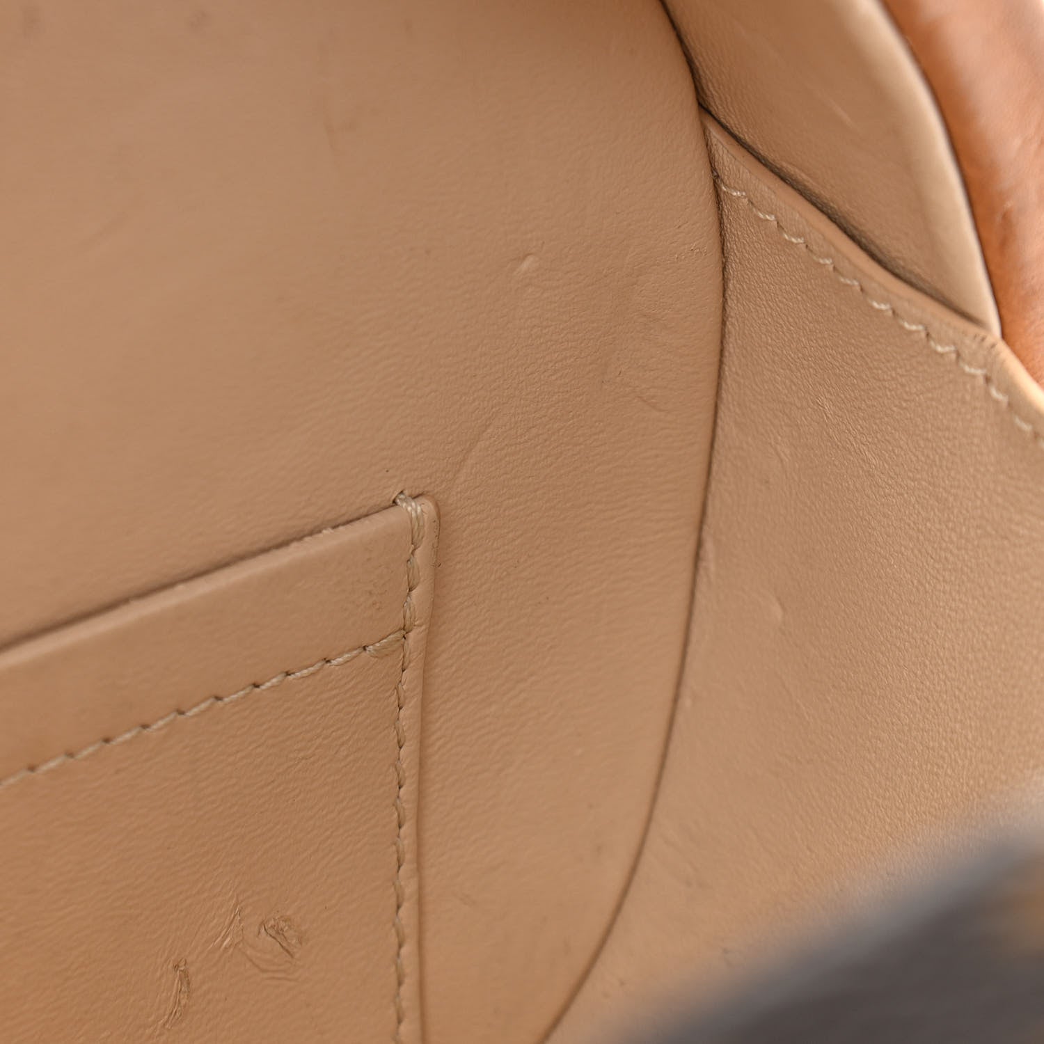 Louis Vuitton Monogram Petite Boite Chapeau 13 of 16