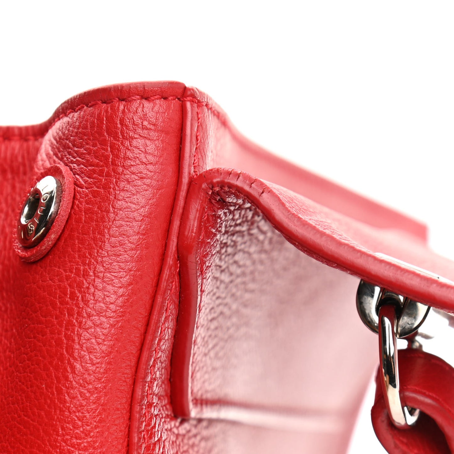 Calfskin Lockme II Chain Bag BB Rubis