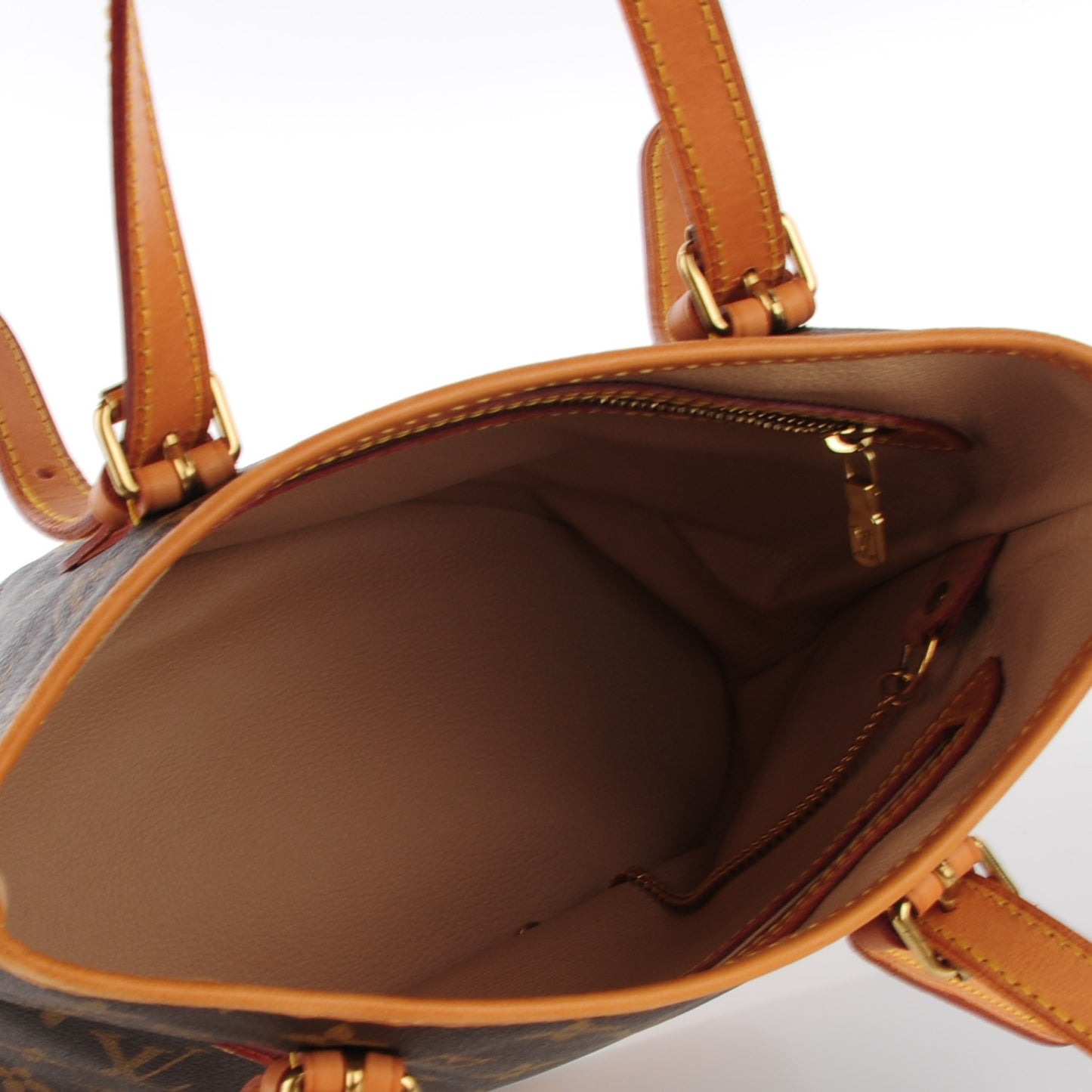 Monogram Petit Bucket 23