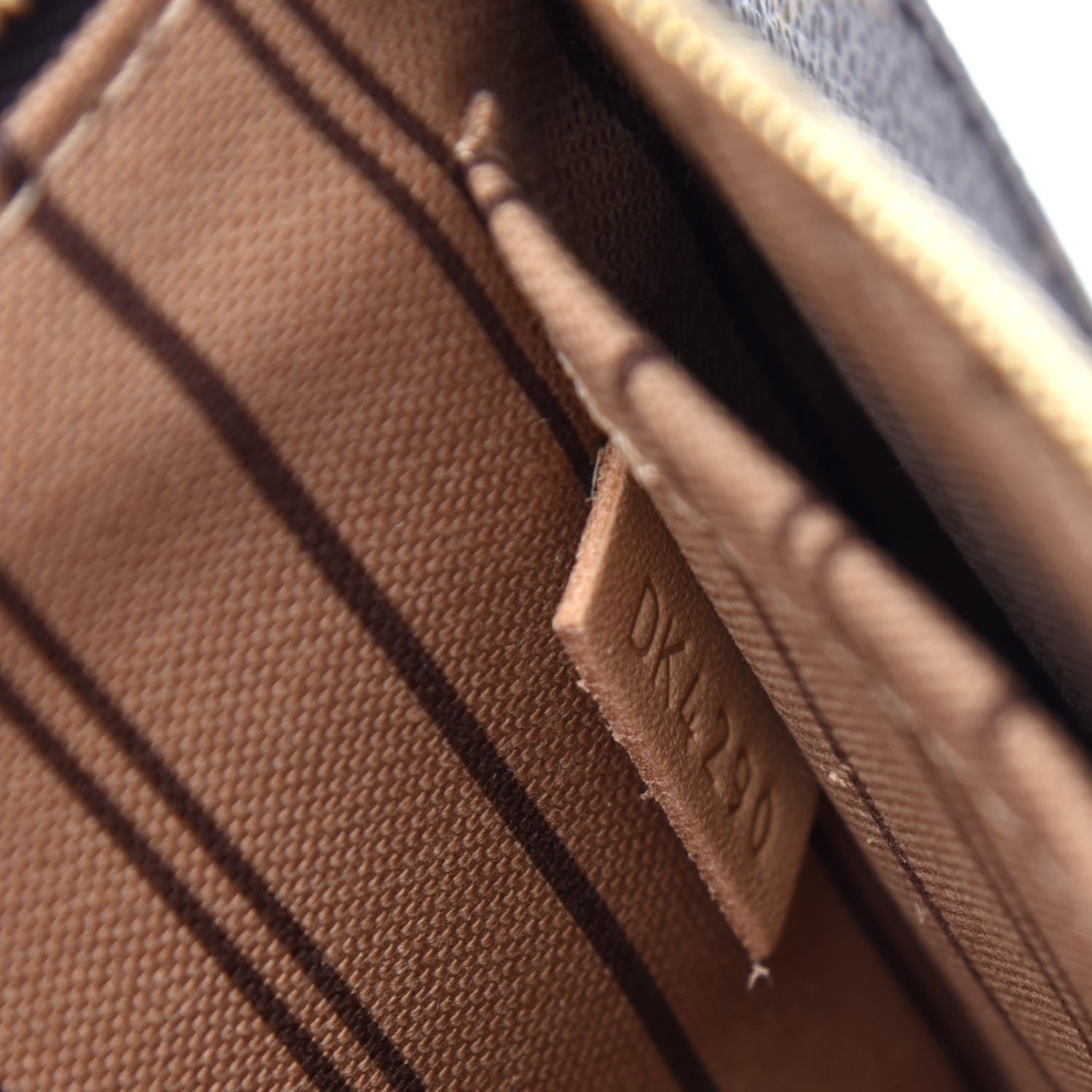 Louis Vuitton Monogram Neverfull MM GM Pochette 7 of 8