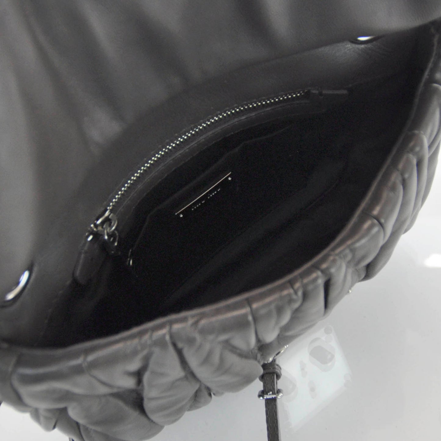 Leather Matelasse Shoulder Bag Grigio