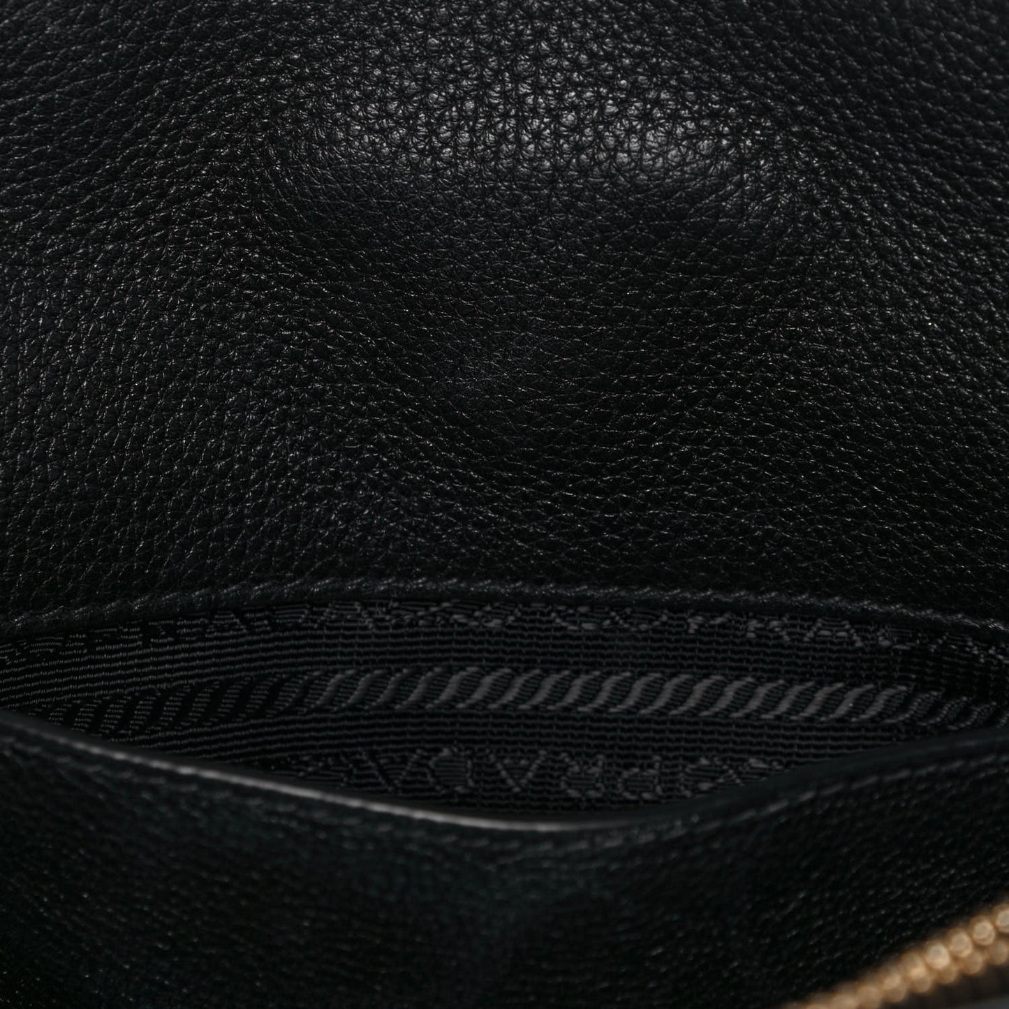 Vitello Daino Tote Black