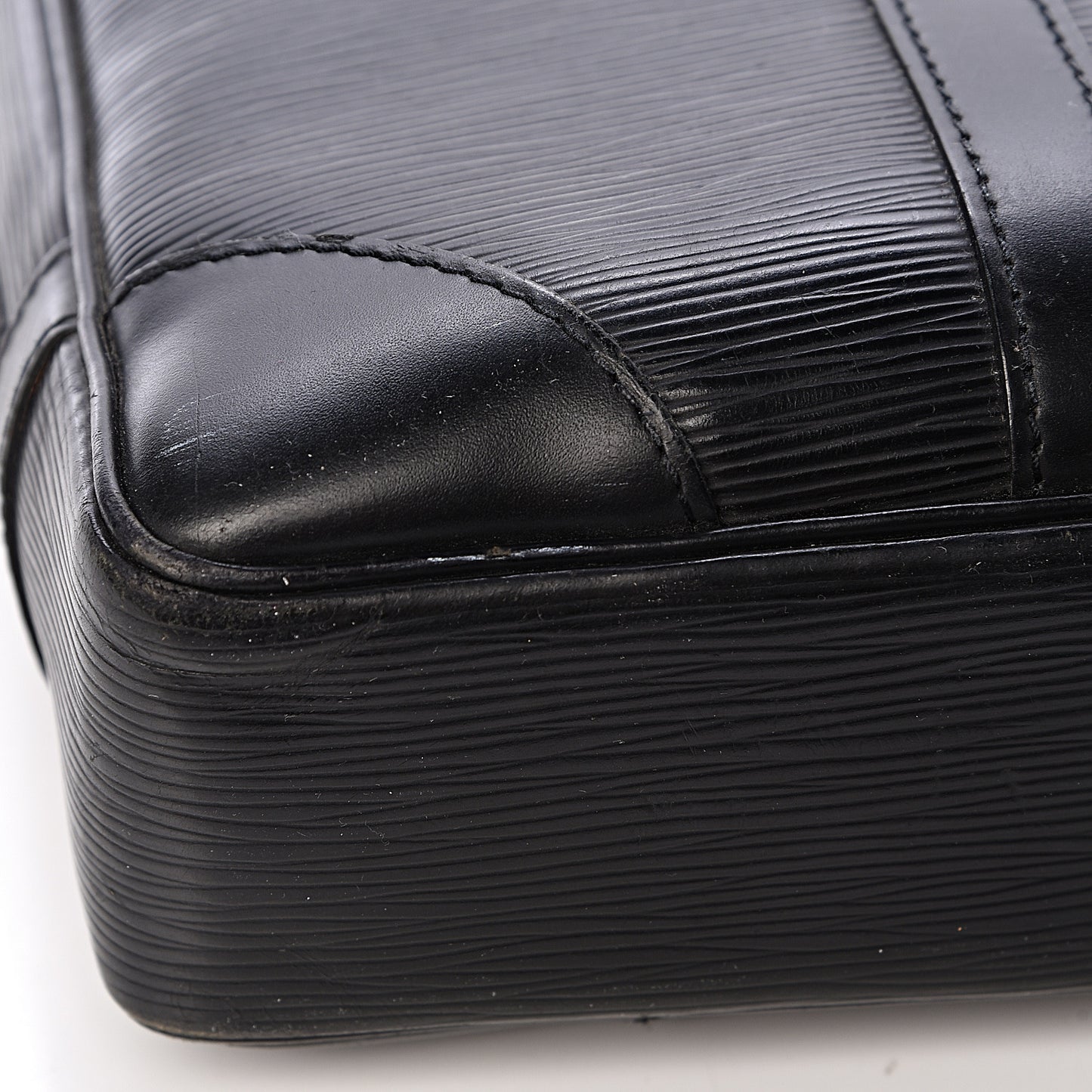 Epi Vivienne MM Black