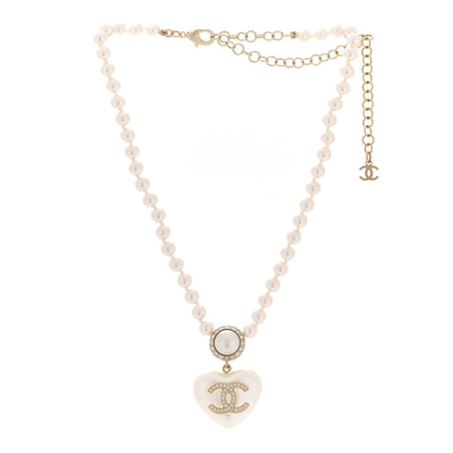Chanel Pearl Crystal CC Heart Short Necklace Pearly White Gold 3 of 6