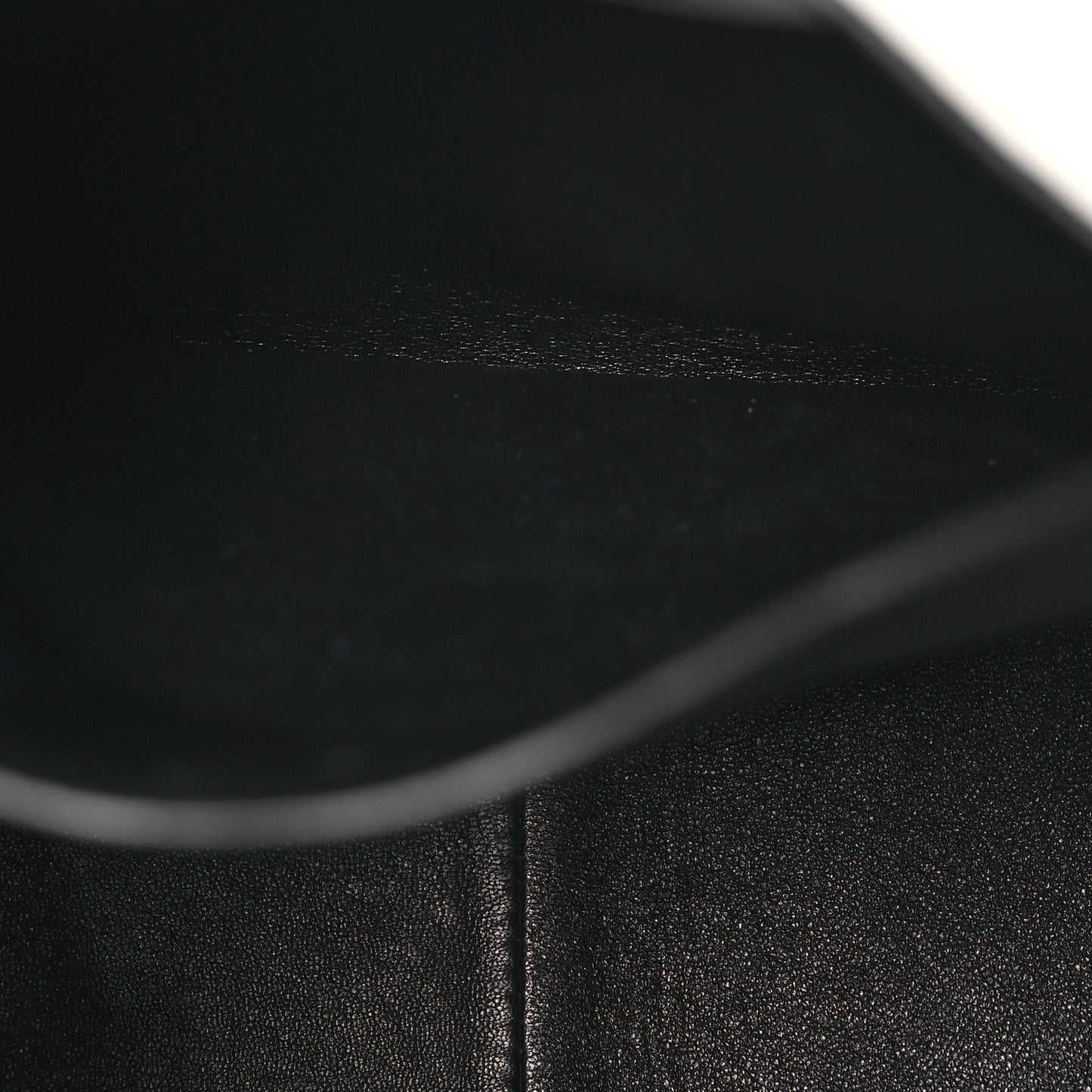 Vitello Daino Soft Dynamique Hobo Talco Black
