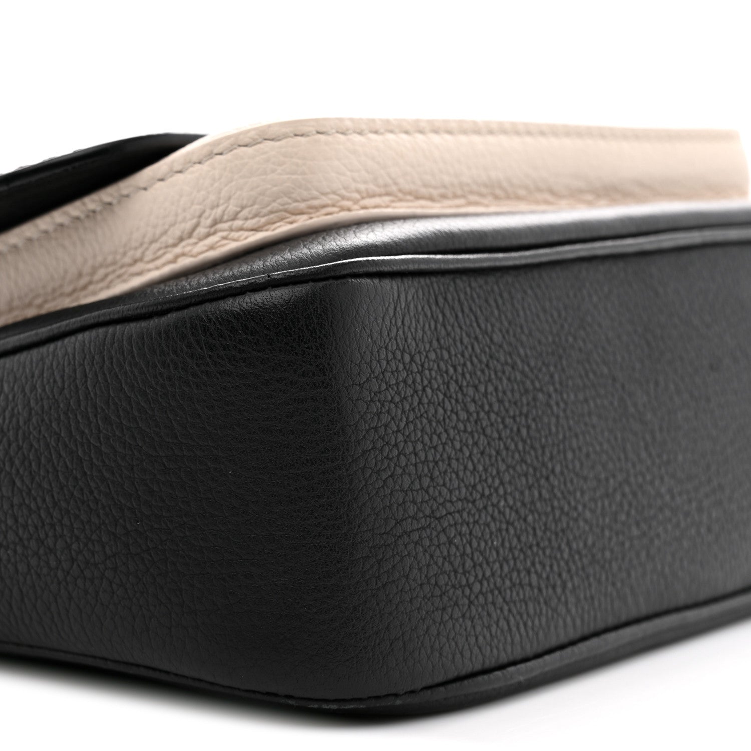 Louis Vuitton Grained Calfskin Lockme Tender Black 8 of 10