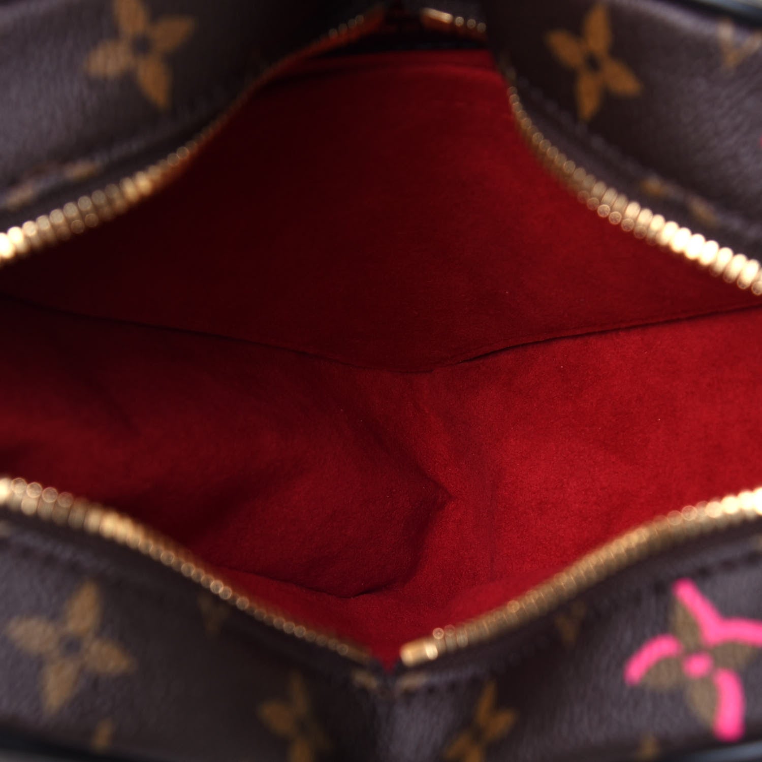 Louis Vuitton Monogram Fall In Love Sac Coeur 4 of 4