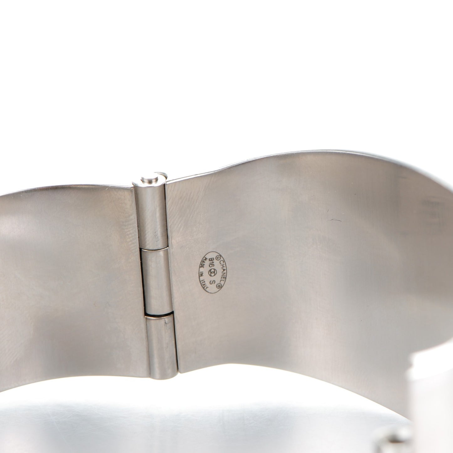 Metal CC Mirror Cuff Silver
