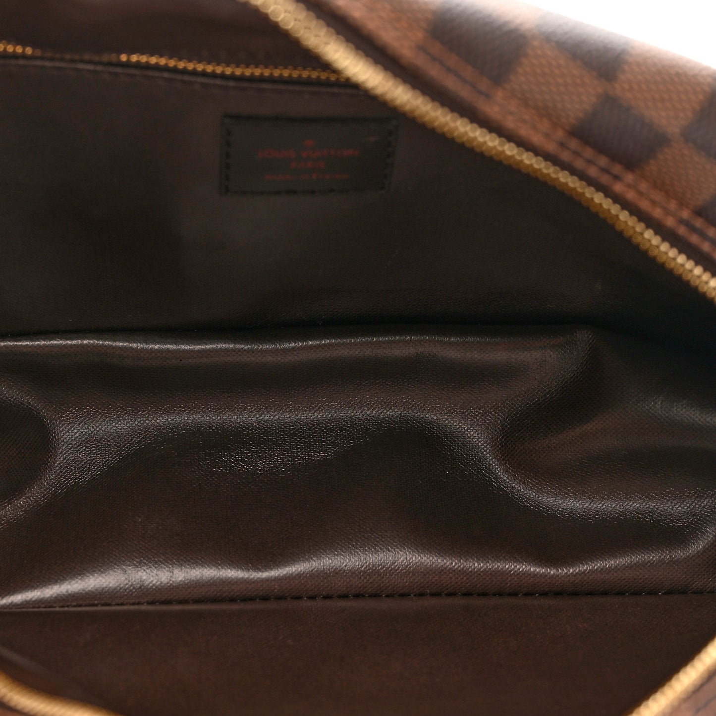 Damier Ebene Toiletry Bag 25