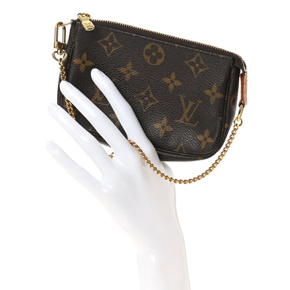 Louis Vuitton Monogram Mini Pochette Accessories 2 of 7