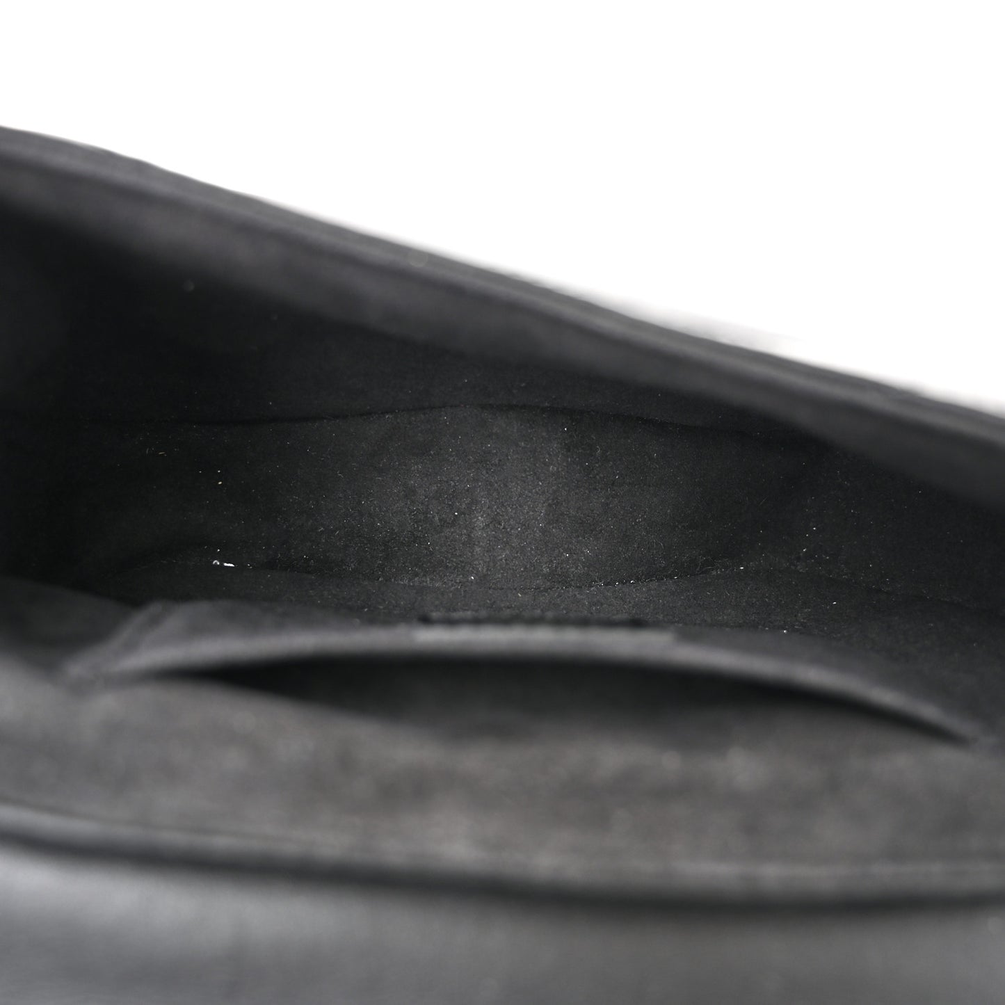 Calfskin New Wave Chain PM Black