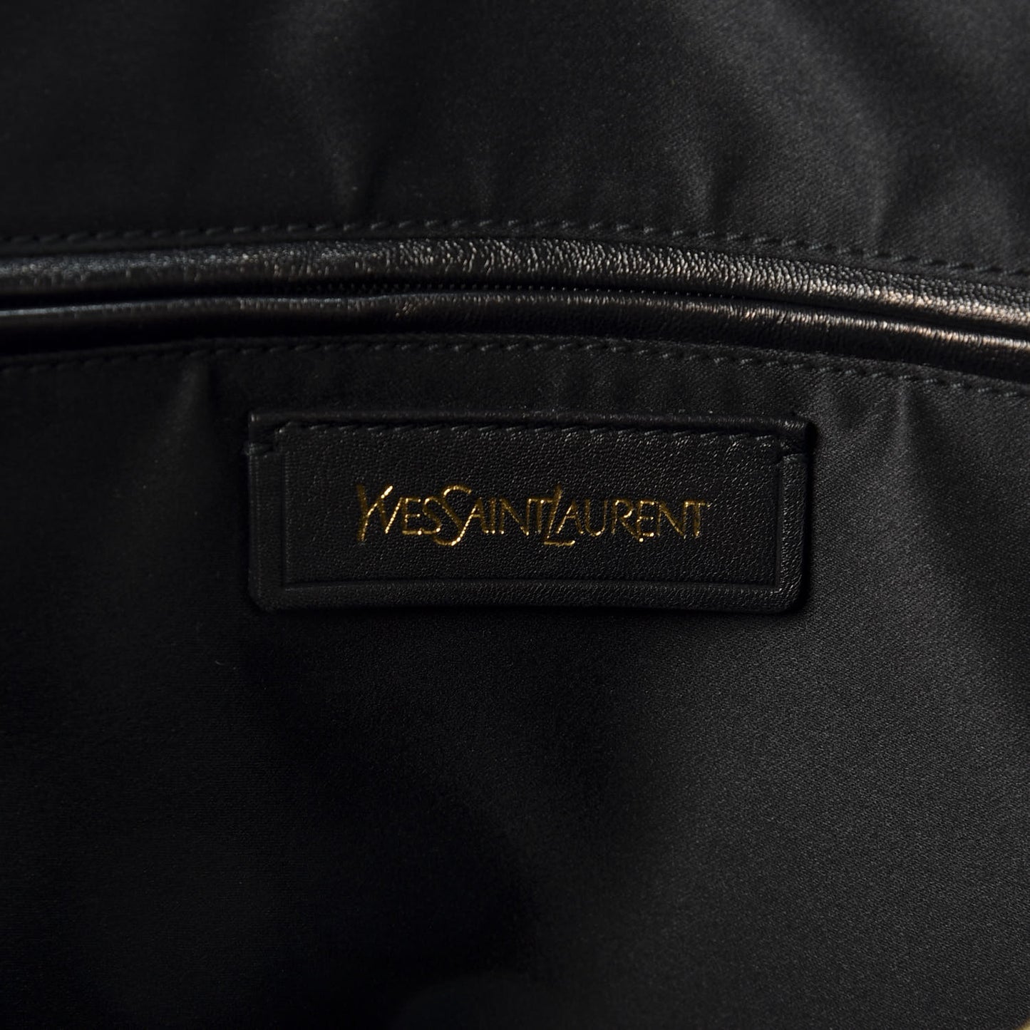 Calfskin Large Muse Black