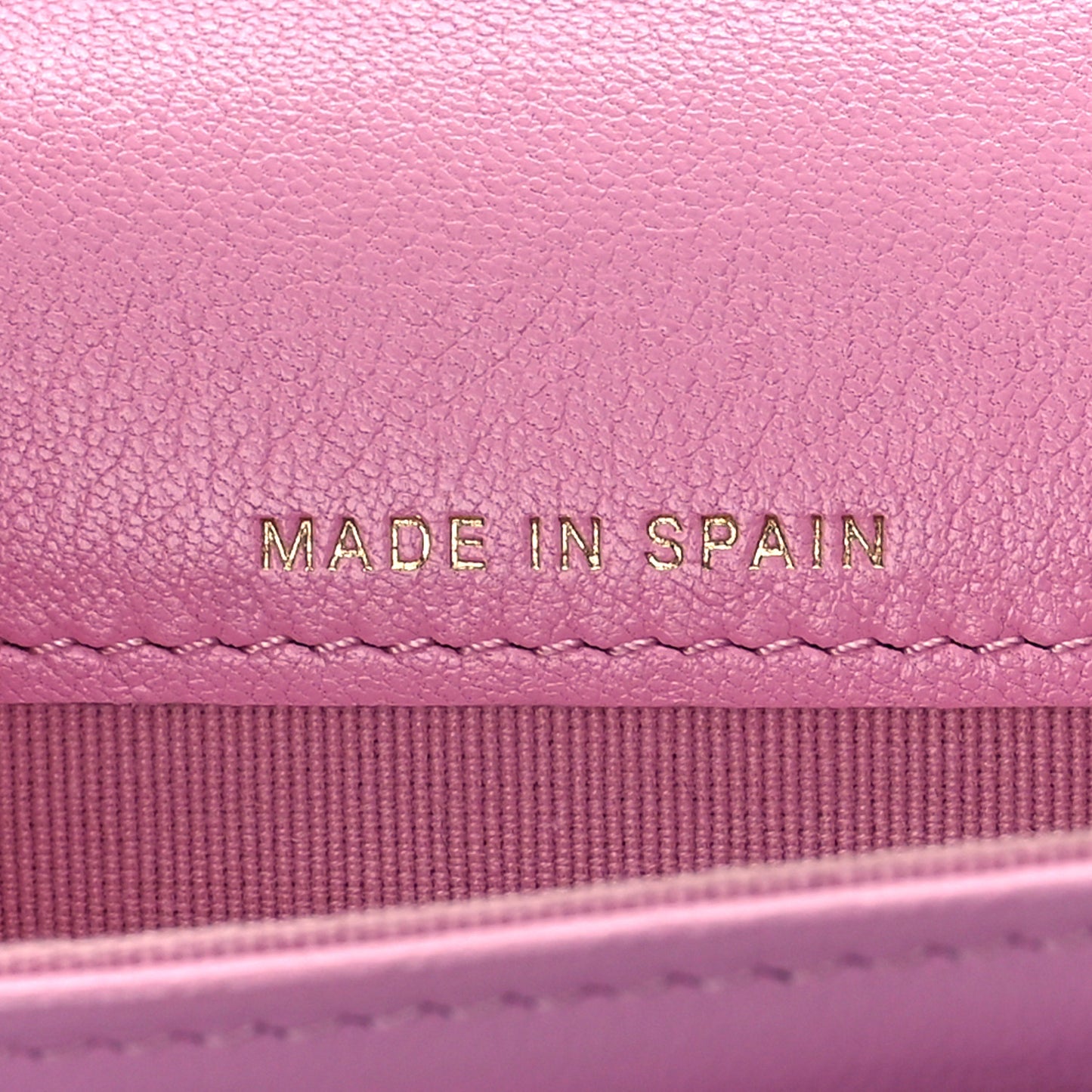 Lambskin Quilted Chanel 19 Flap Card Holder Pink