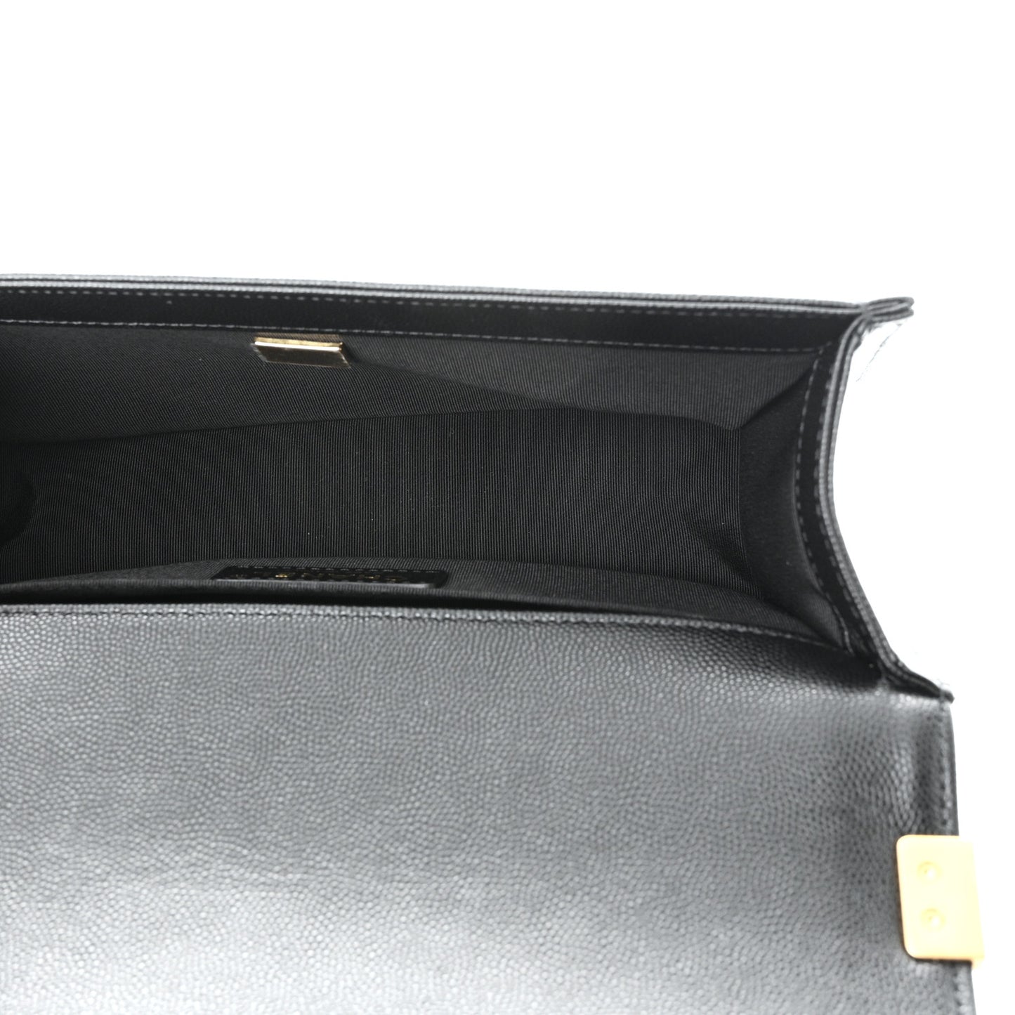 Caviar Quilted Medium Boy Flap Black