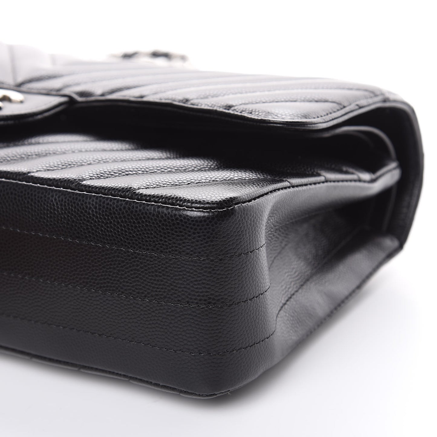 Caviar Chevron Quilted Medium Double Flap Black