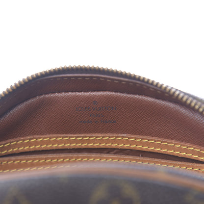 Louis Vuitton Monogram Blois 6 of 15