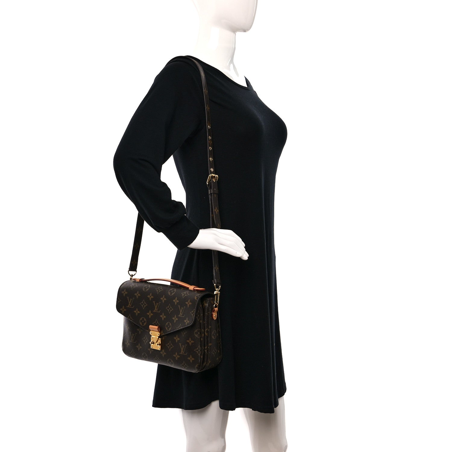 Louis Vuitton Monogram Pochette Metis 2 of 8
