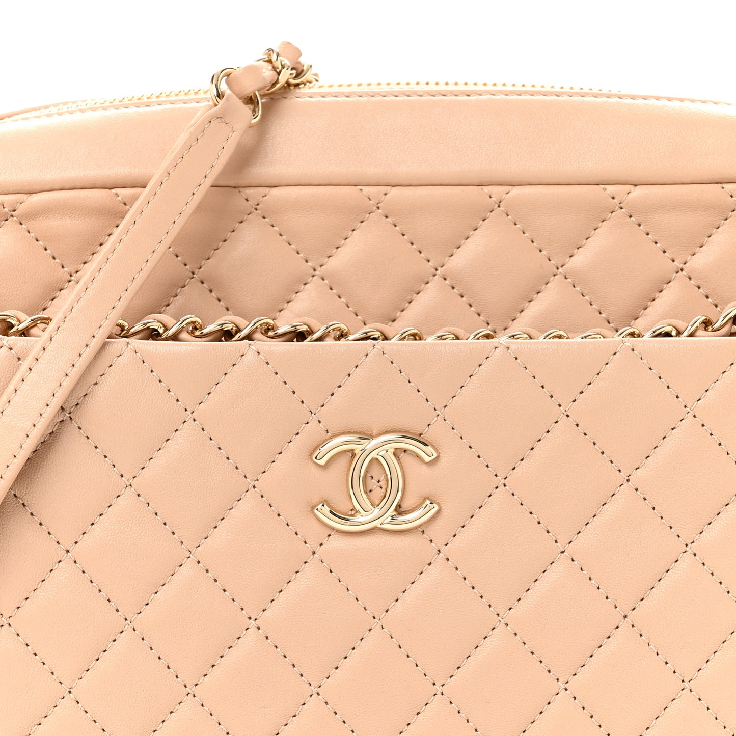 Lambskin Quilted Large Camera Case Beige Clair