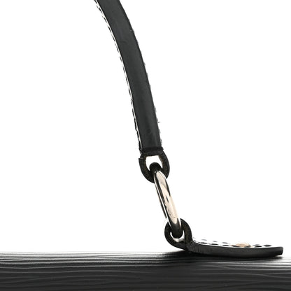 Louis Vuitton Epi Cluny MM Black 13 of 17