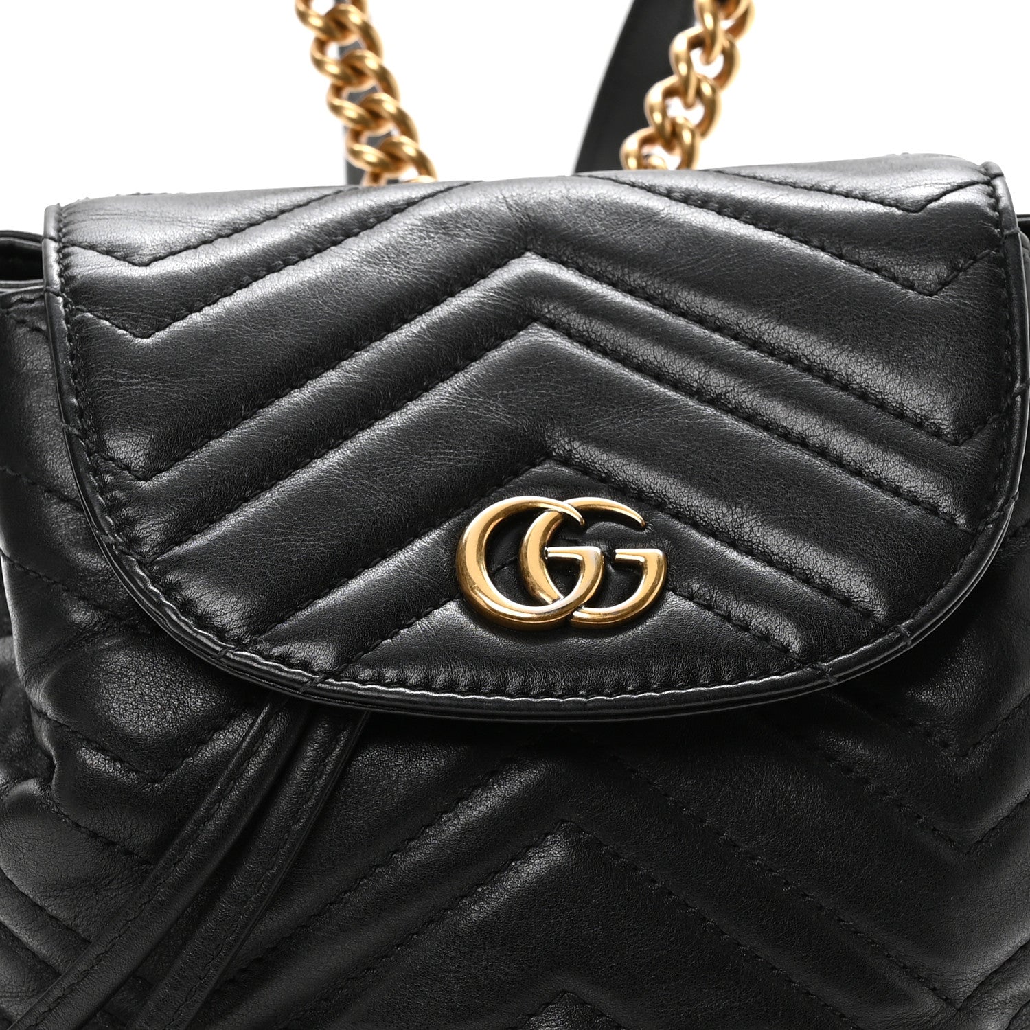 black mini gg marmont 2.0 backpack Gucci Matelass a top handle Gucci GG Marmont small backpack