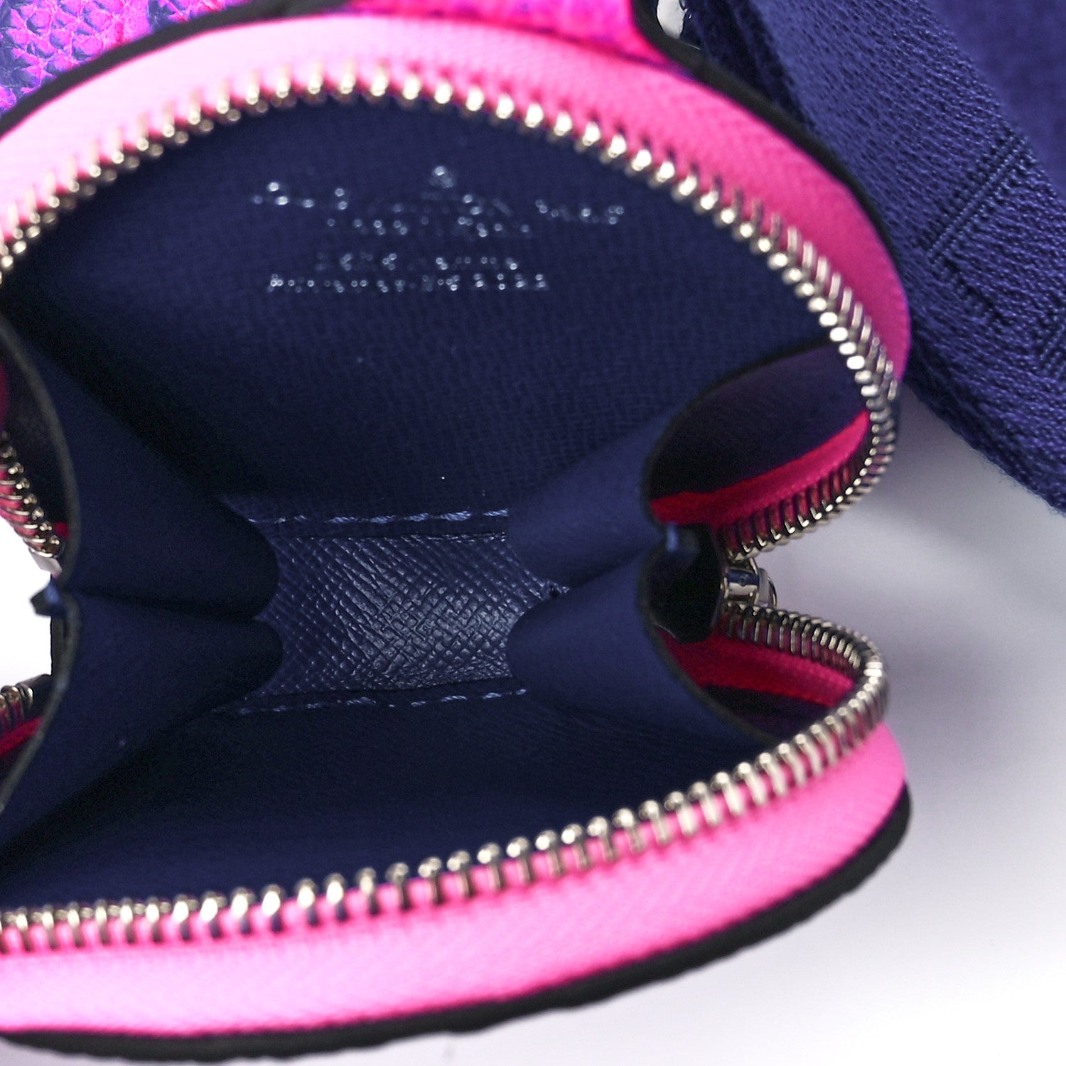 Louis Vuitton Taurillon Illusion Trio Pouch Bleu Rose 7 of 12