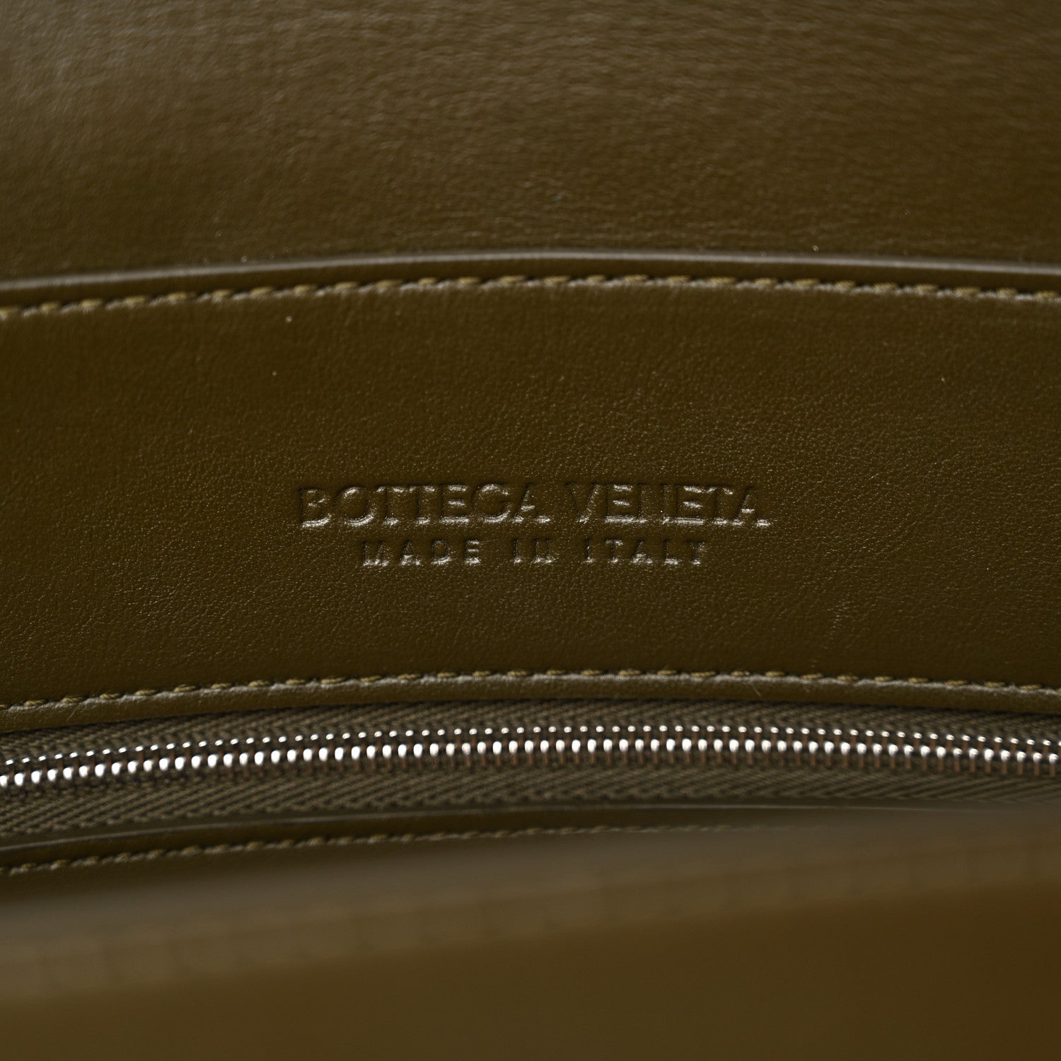 Bottega Veneta Calfskin Intrecciato Medium Andiamo Messenger Bag Kaki 7 of 10