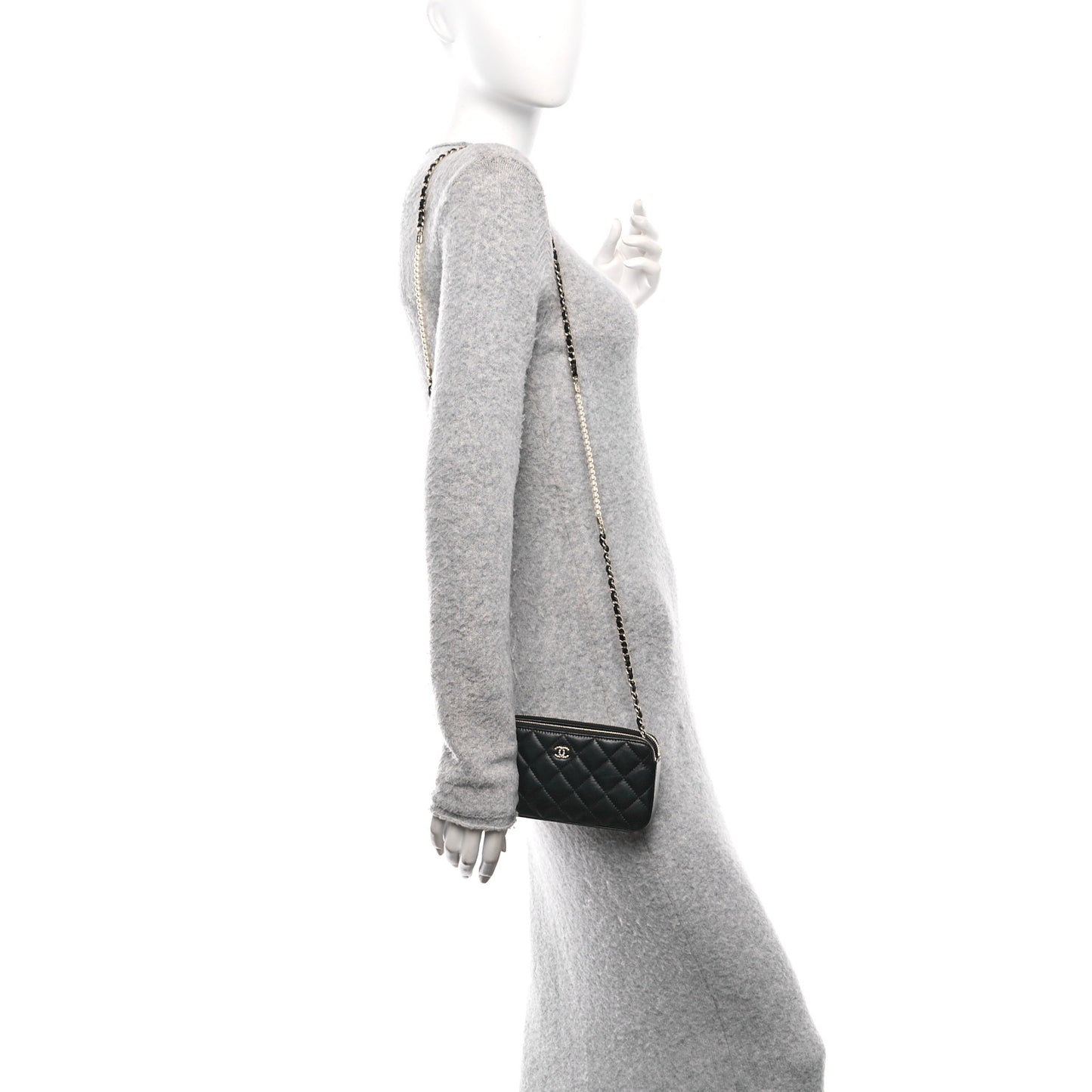 Lambskin Quilted Pearl Clutch With Chain Black