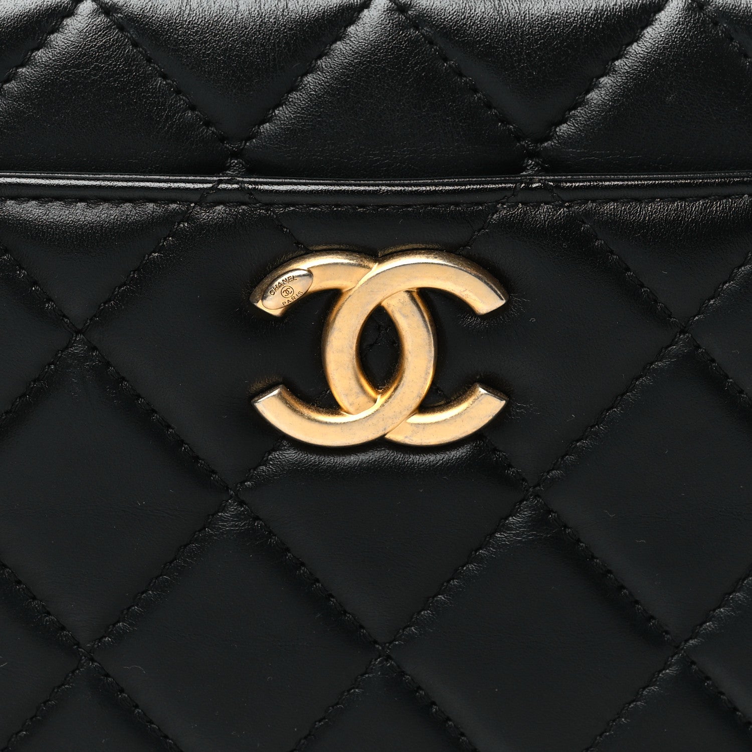 Chanel Shiny Calfskin Quilted Top Handle Vanity Black 9 of 11