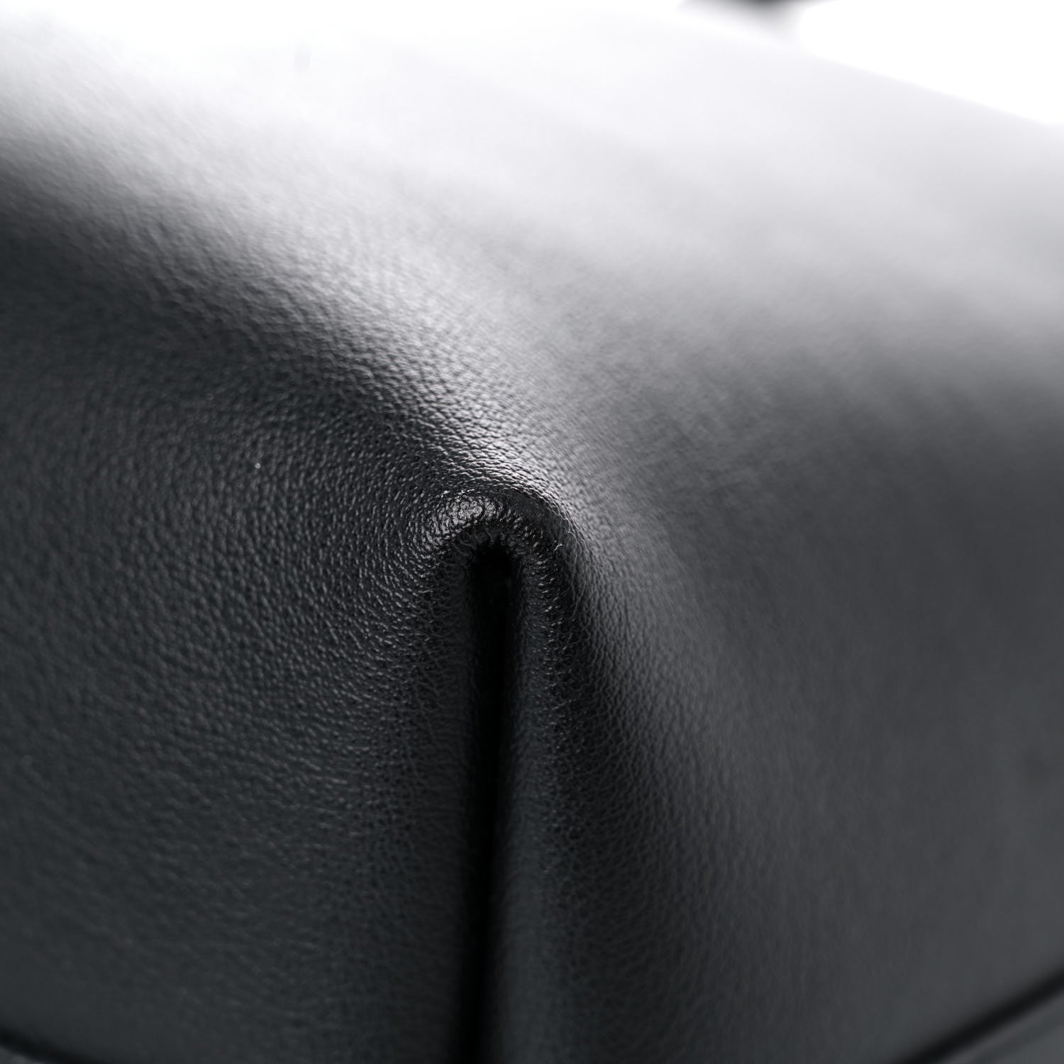 Saint Laurent Calfskin Large Shopping Tote Black 16 of 24