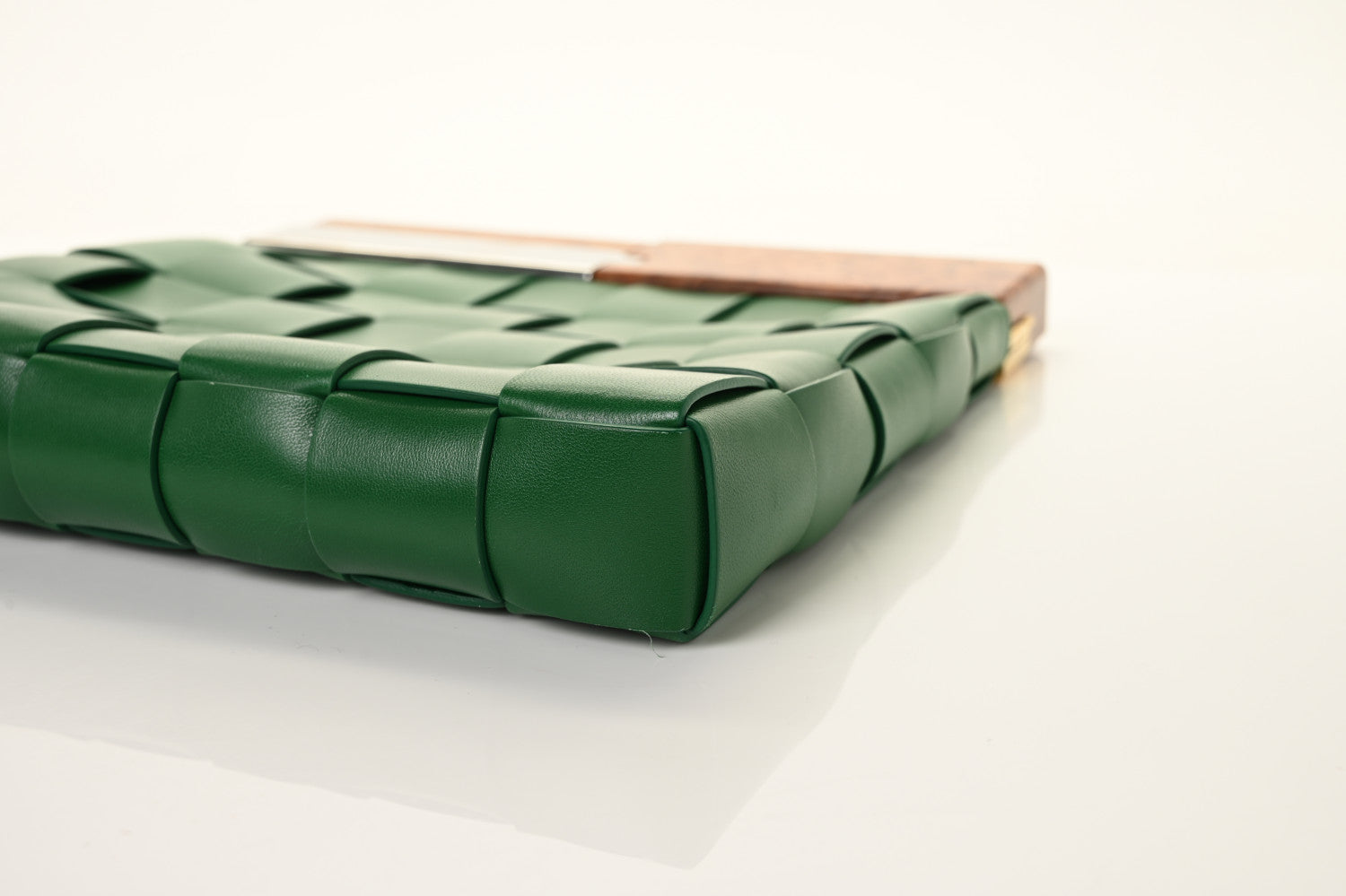Bottega Veneta Nappa Intrecciato The Snap Clutch Racing Green 18 of 18