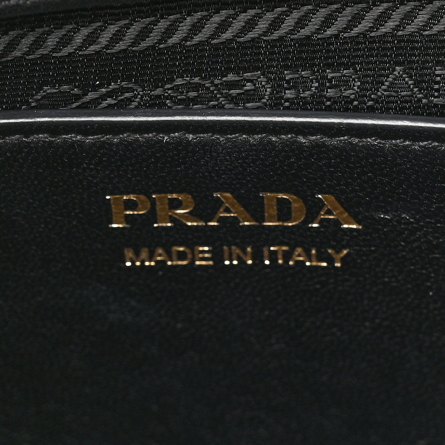 Prada Saffiano City Calfskin Medium Esplanade White Black 5 of 8