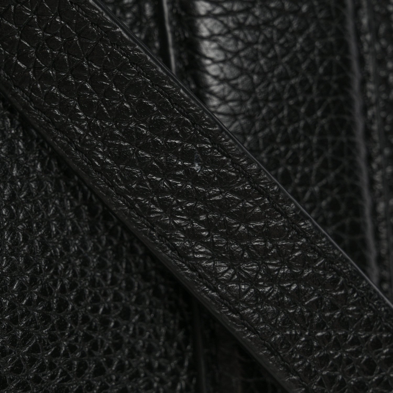 Marc Jacobs Grained Calfskin Small The Tote Bag Black 14 of 14