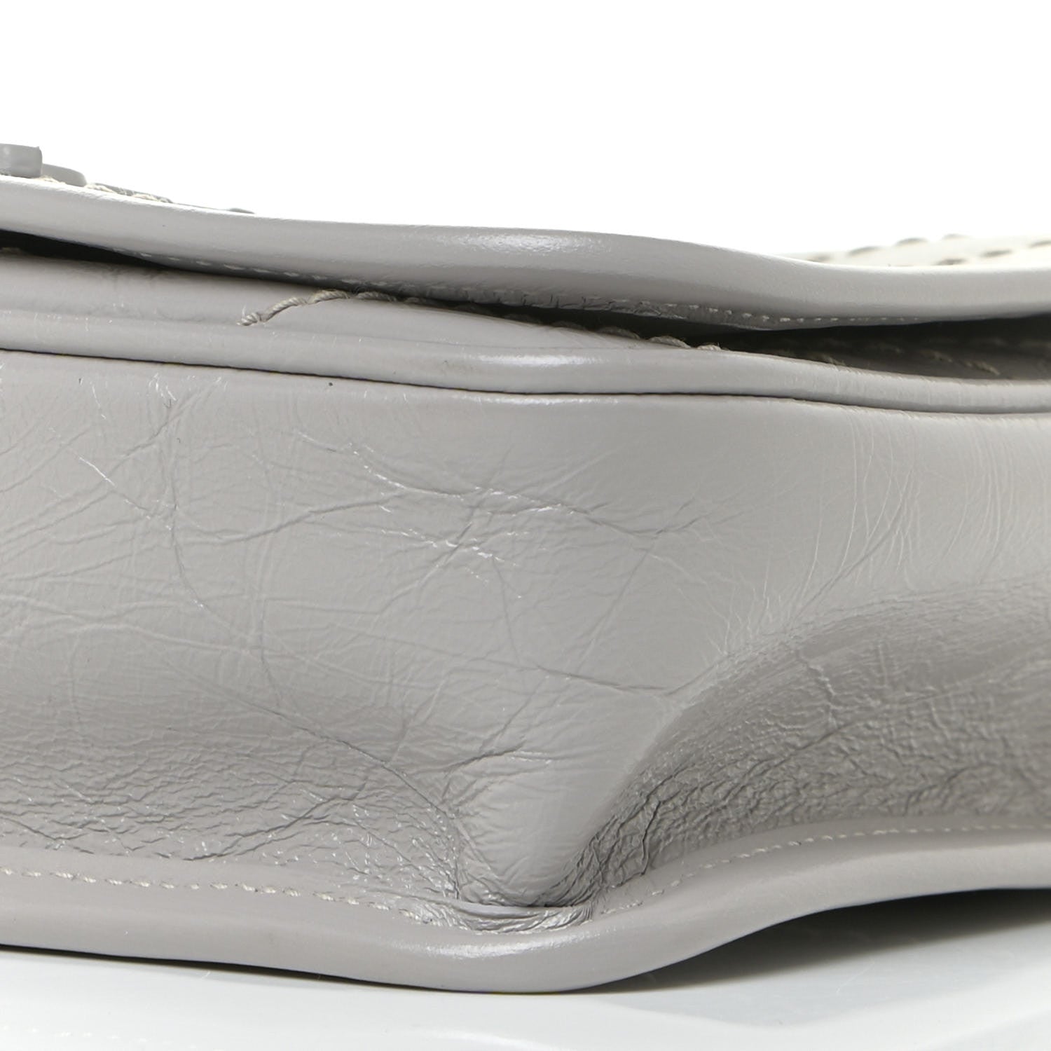 Saint Laurent Crinkled Calfskin Matelasse Monogram Niki Chain Wallet Granite 9 of 10