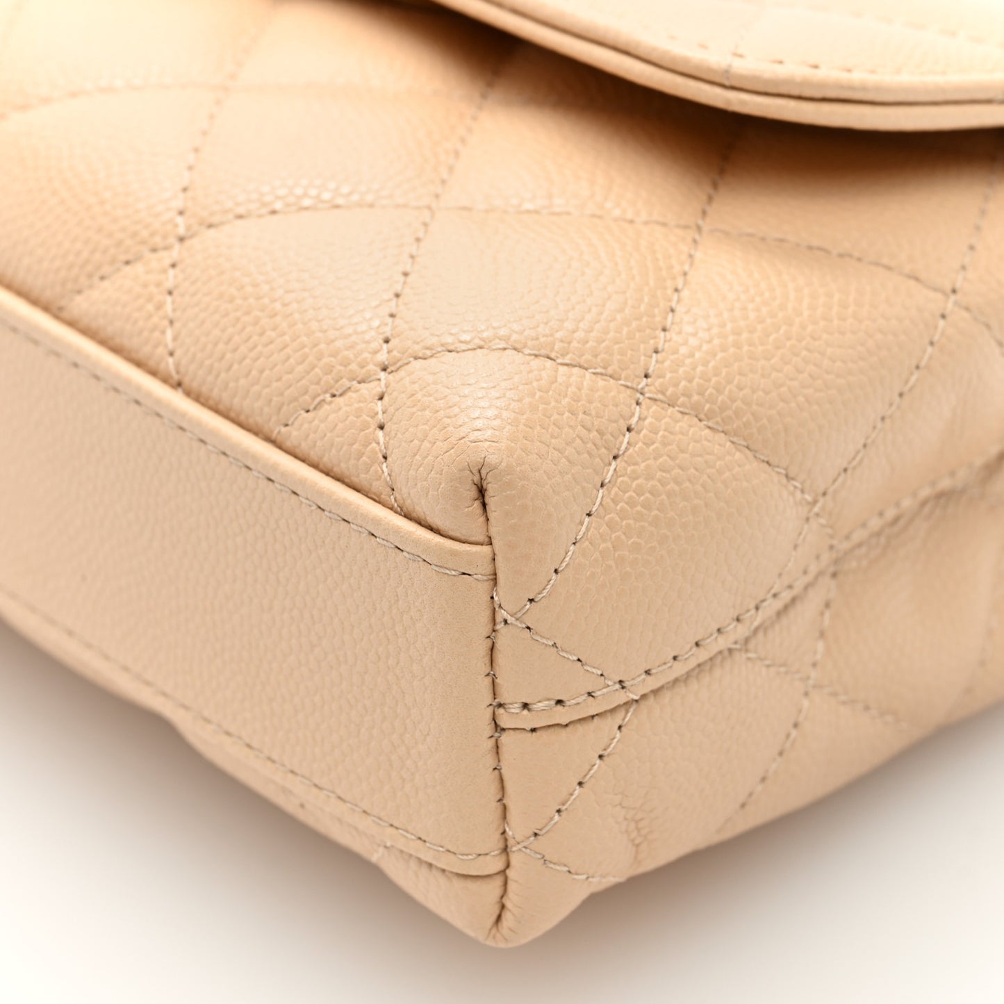 Caviar Quilted Coco Handle Clutch With Chain Beige