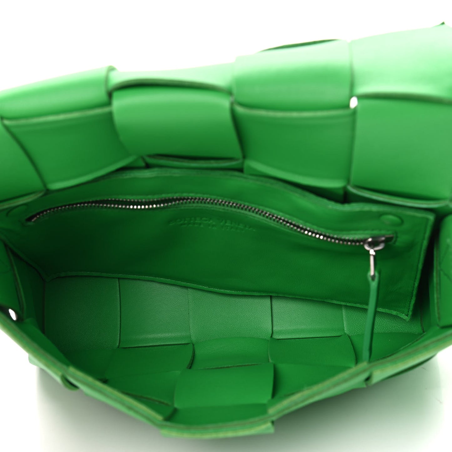 Lambskin Maxi Intrecciato Cassette Crossbody Bag Grass