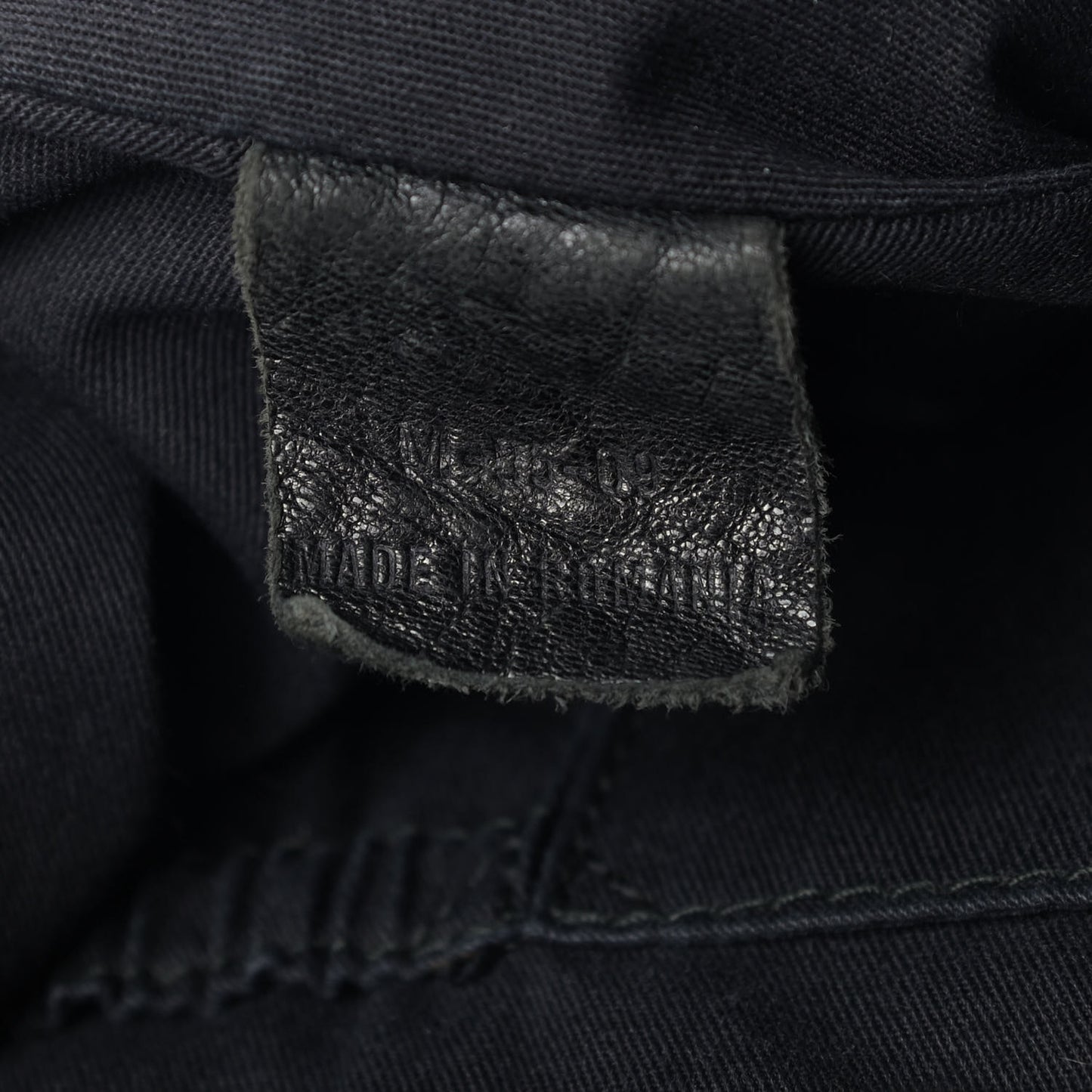 Tumbled Sheepskin Eclipse Hobo Black