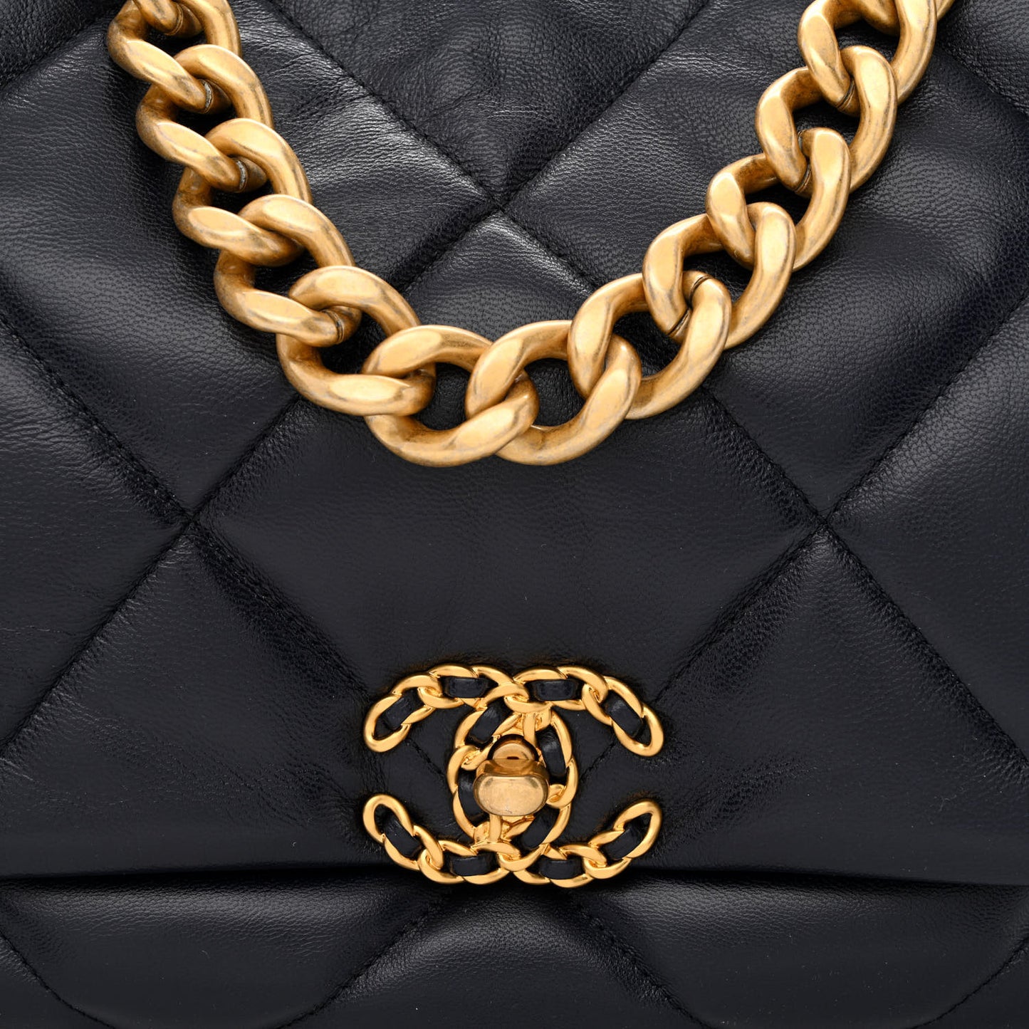 Goatskin Quilted Maxi Chanel 19 Flap Navy Blue