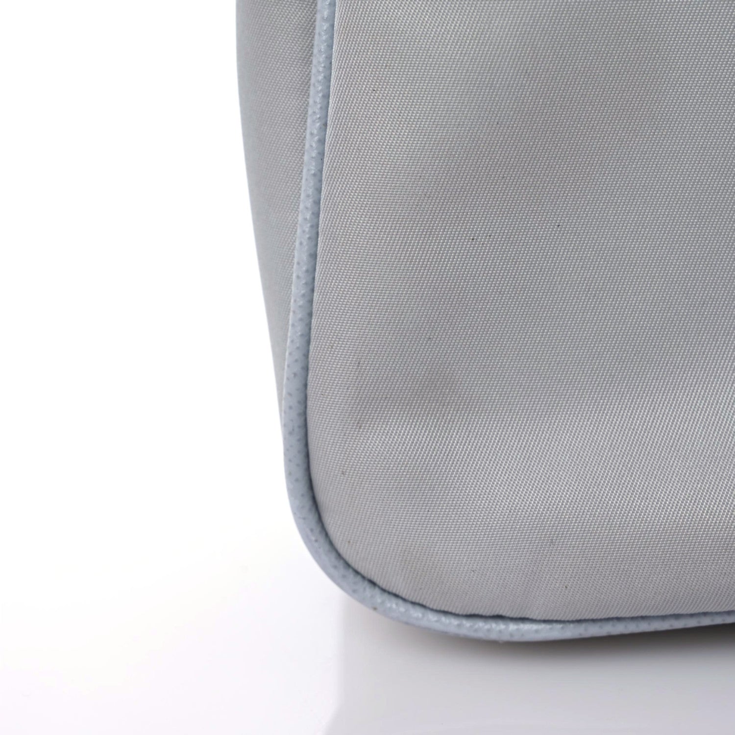 Prada Re-Nylon Saffiano Re-Edition 2005 Shoulder Bag Fiordaliso 10 of 19