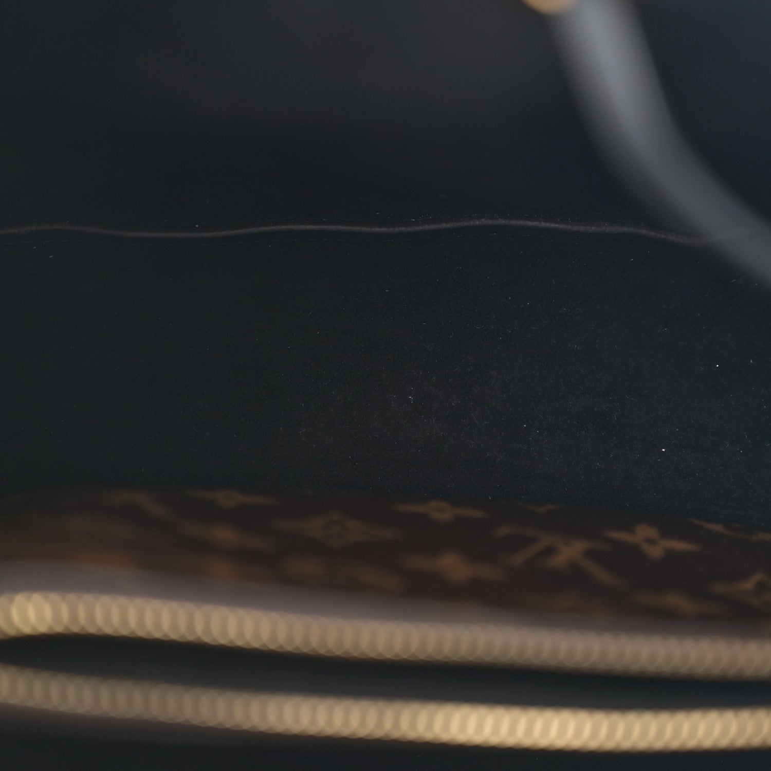 Louis Vuitton Monogram Neonoe MM Black 5 of 11