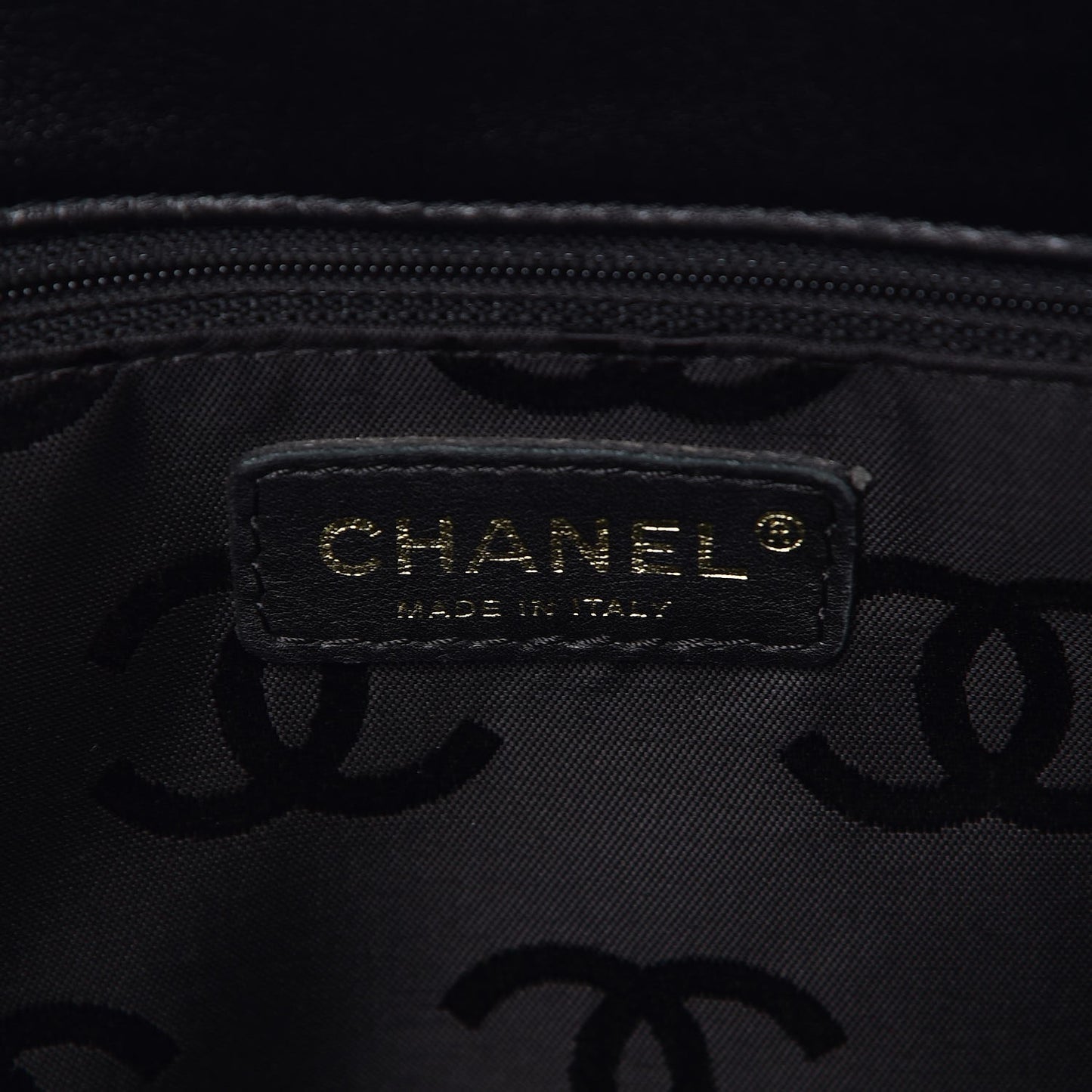 Calfskin Contrast Stitch Surpique Tote Black