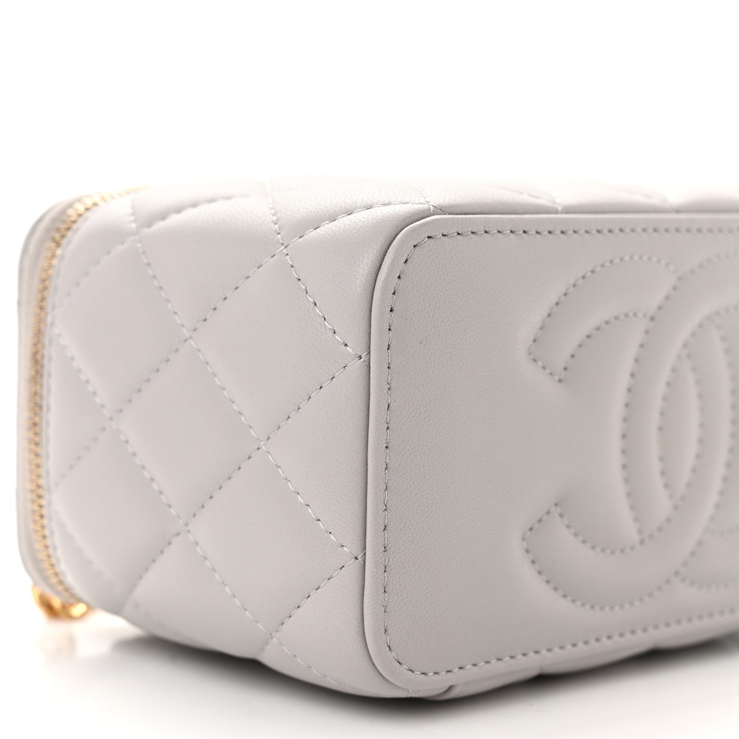 Lambskin Resin Quilted Vanity Case With Chain Grey