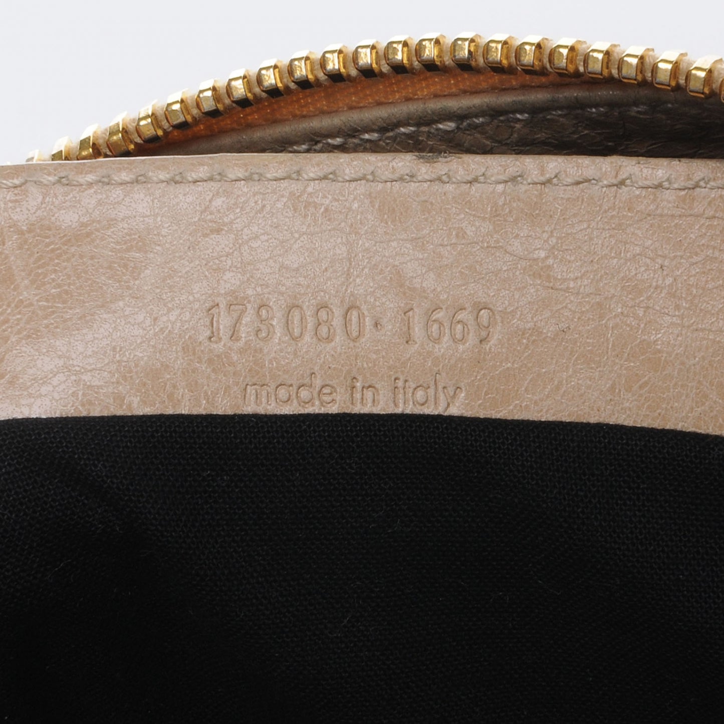 Agneau Giant 21 Gold Hardware Work Praline