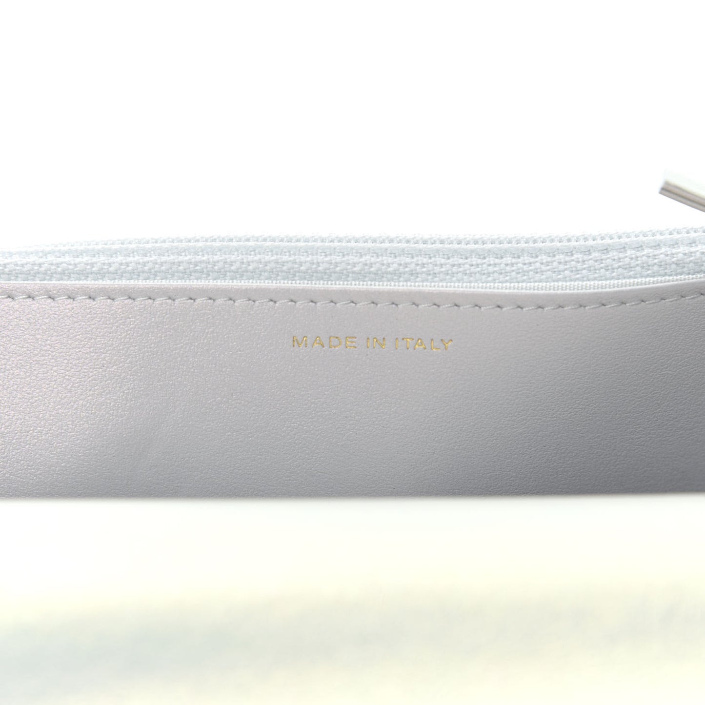 Iridescent Calfskin Quilted 19 Wallet On Chain WOC White