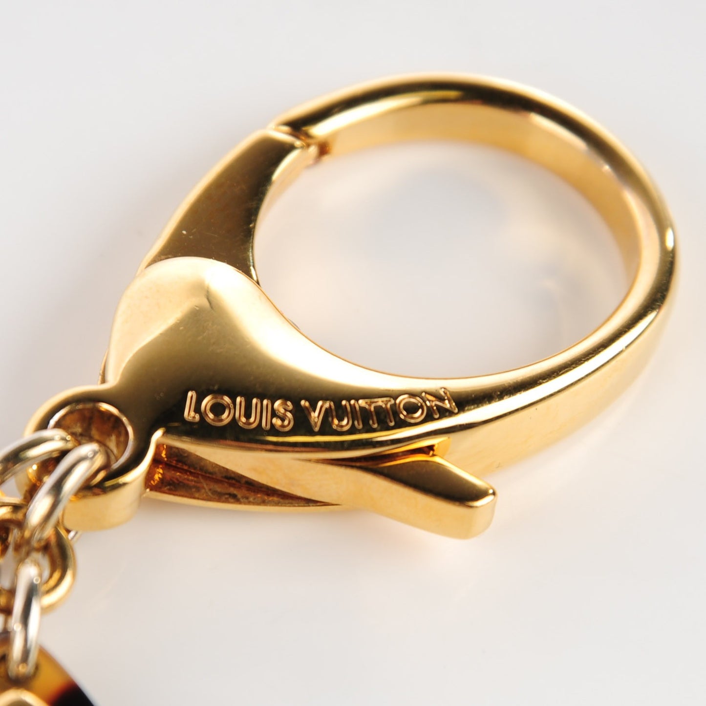 Insolence Bag Charm Ecaille